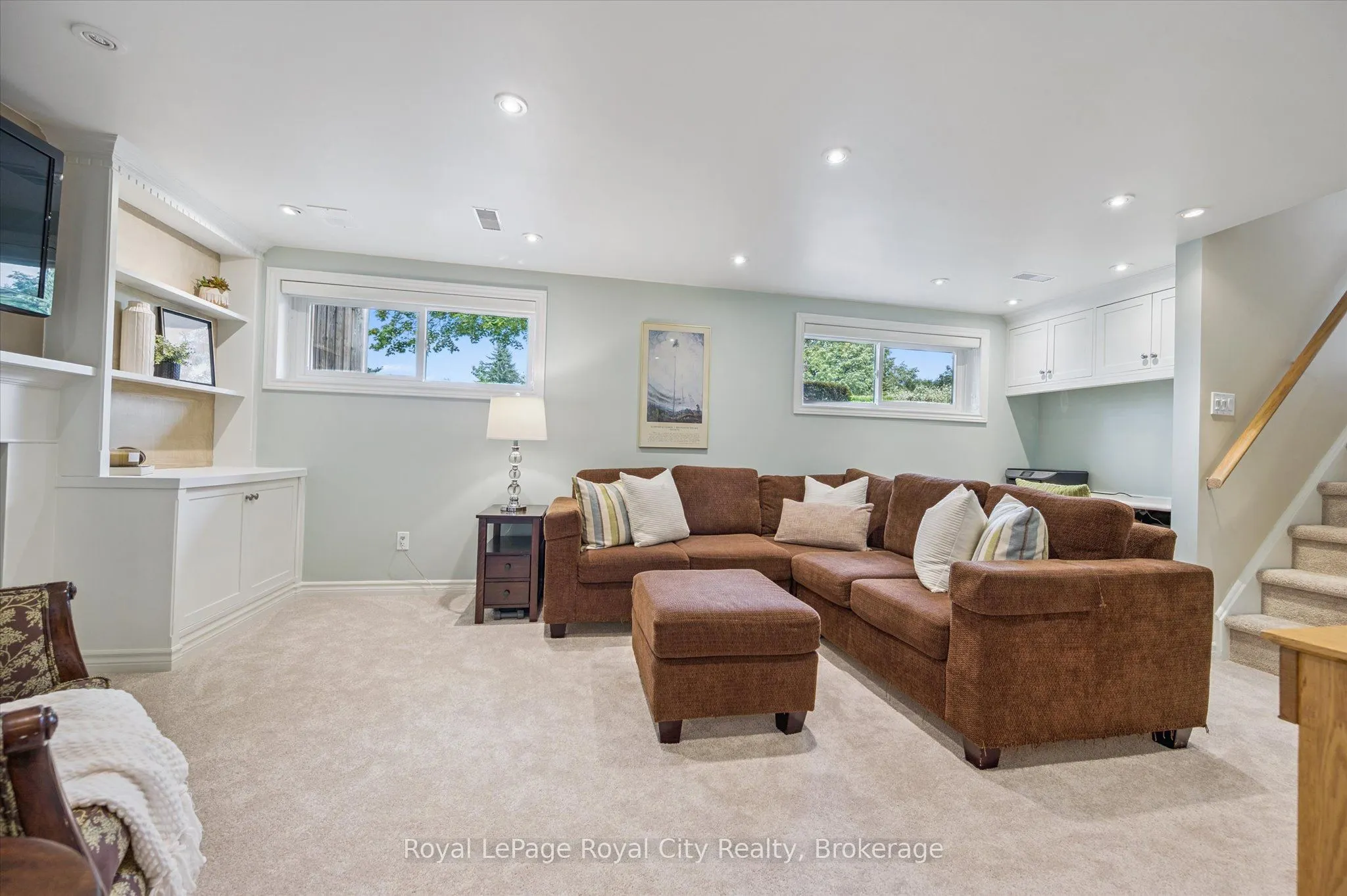 4 Carnaby Crescent