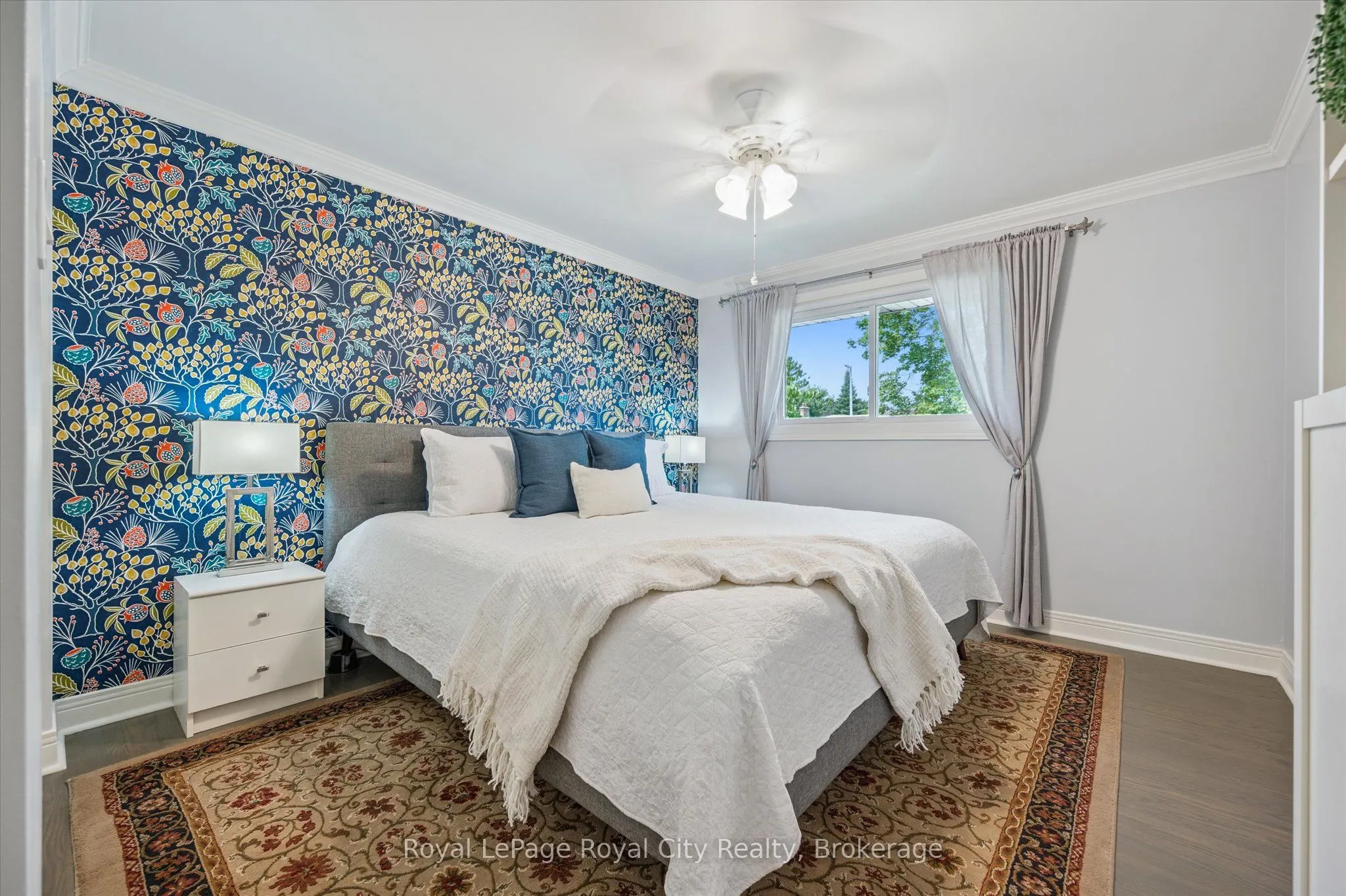 4 Carnaby Crescent