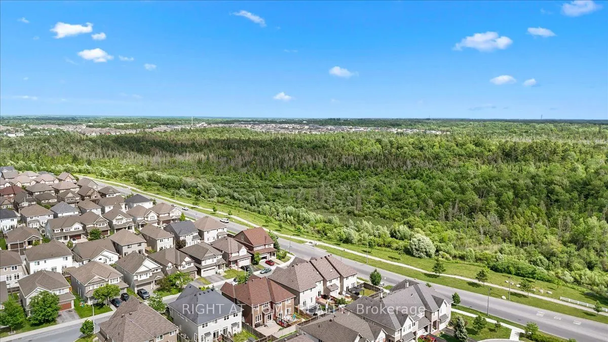 601 WILLOWMERE Way