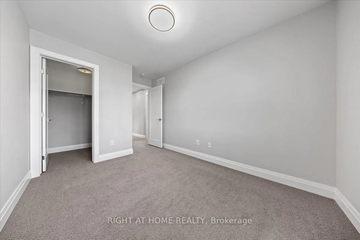 601 WILLOWMERE Way