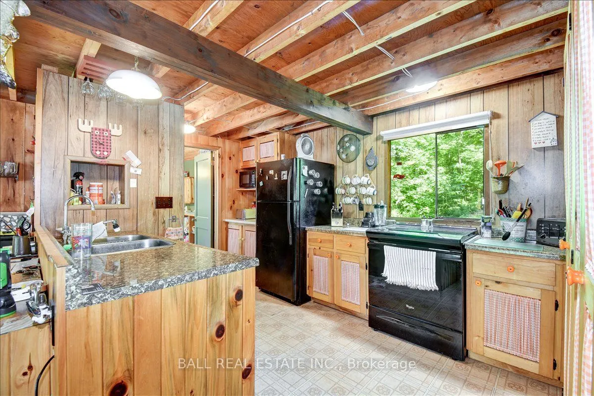 351 Limerick Lake Shore N