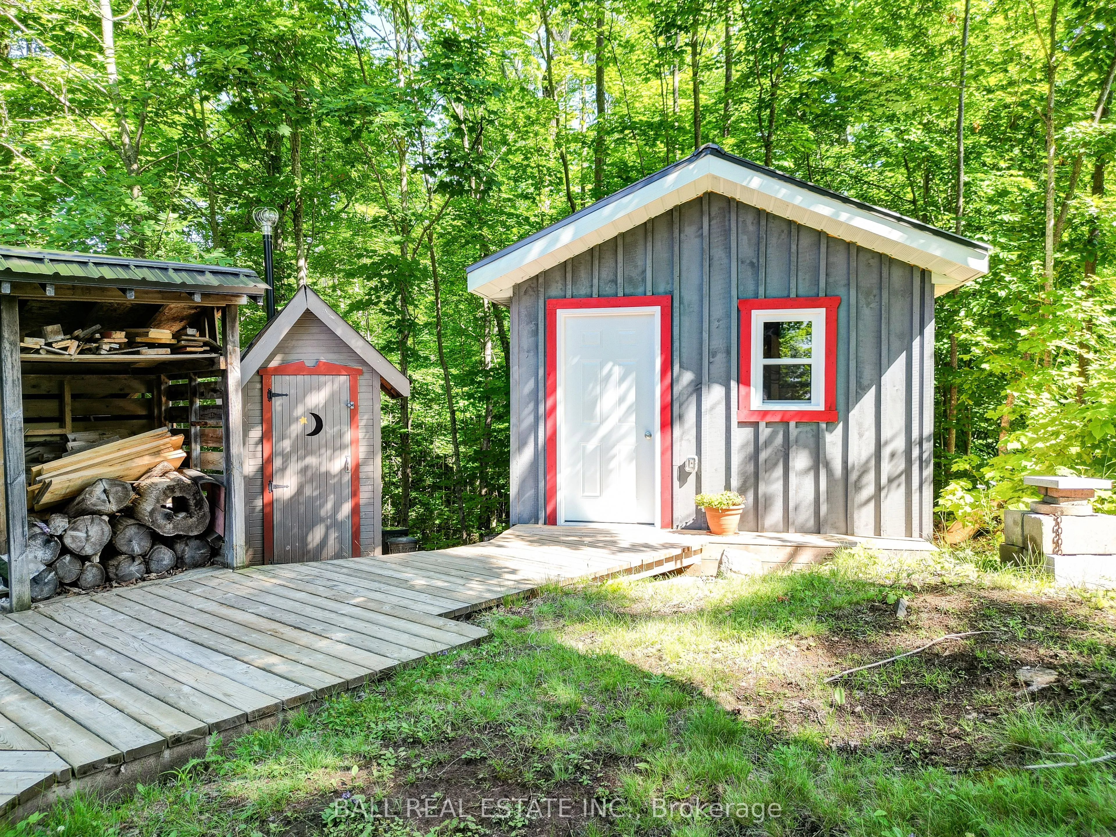 351 Limerick Lake Shore N
