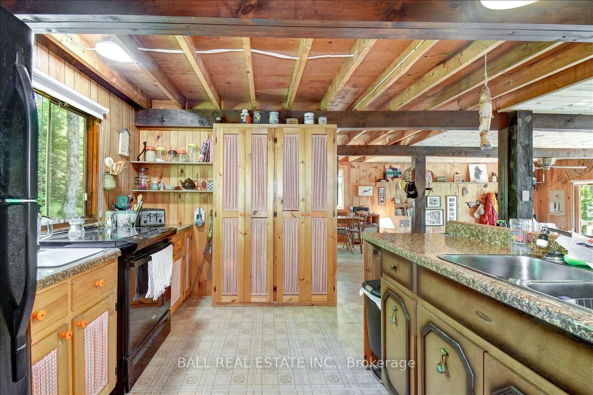 351 Limerick Lake Shore N