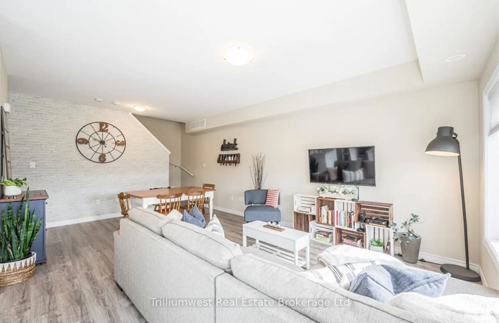 39 Kay Crescent, #13