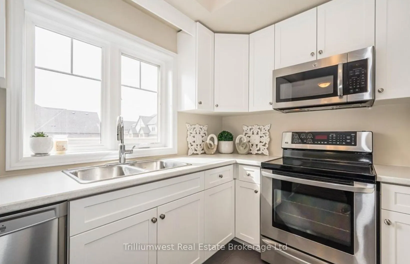 39 Kay Crescent, #13