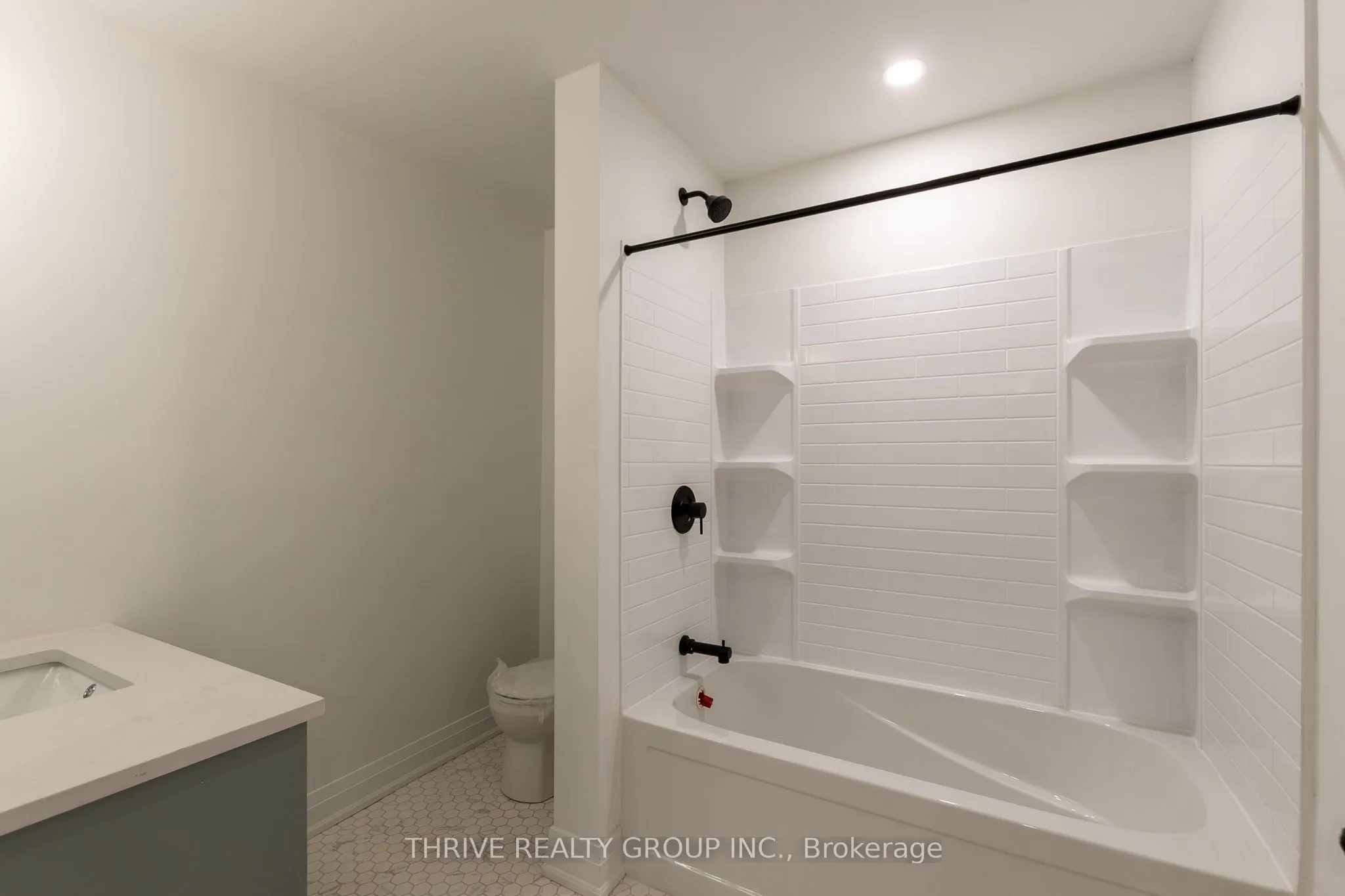16 Hincks Street, #9
