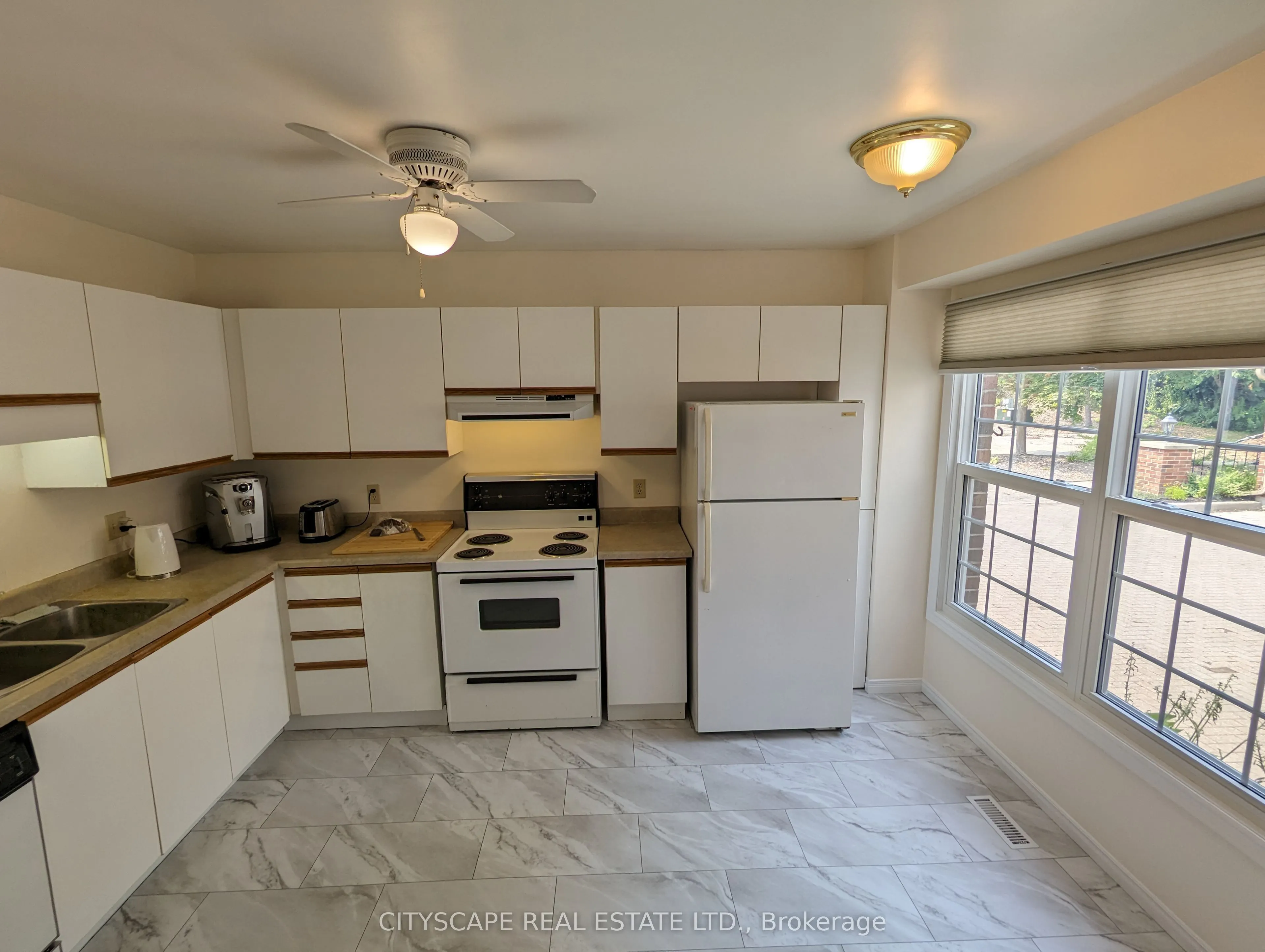 250 Keats Way, #17