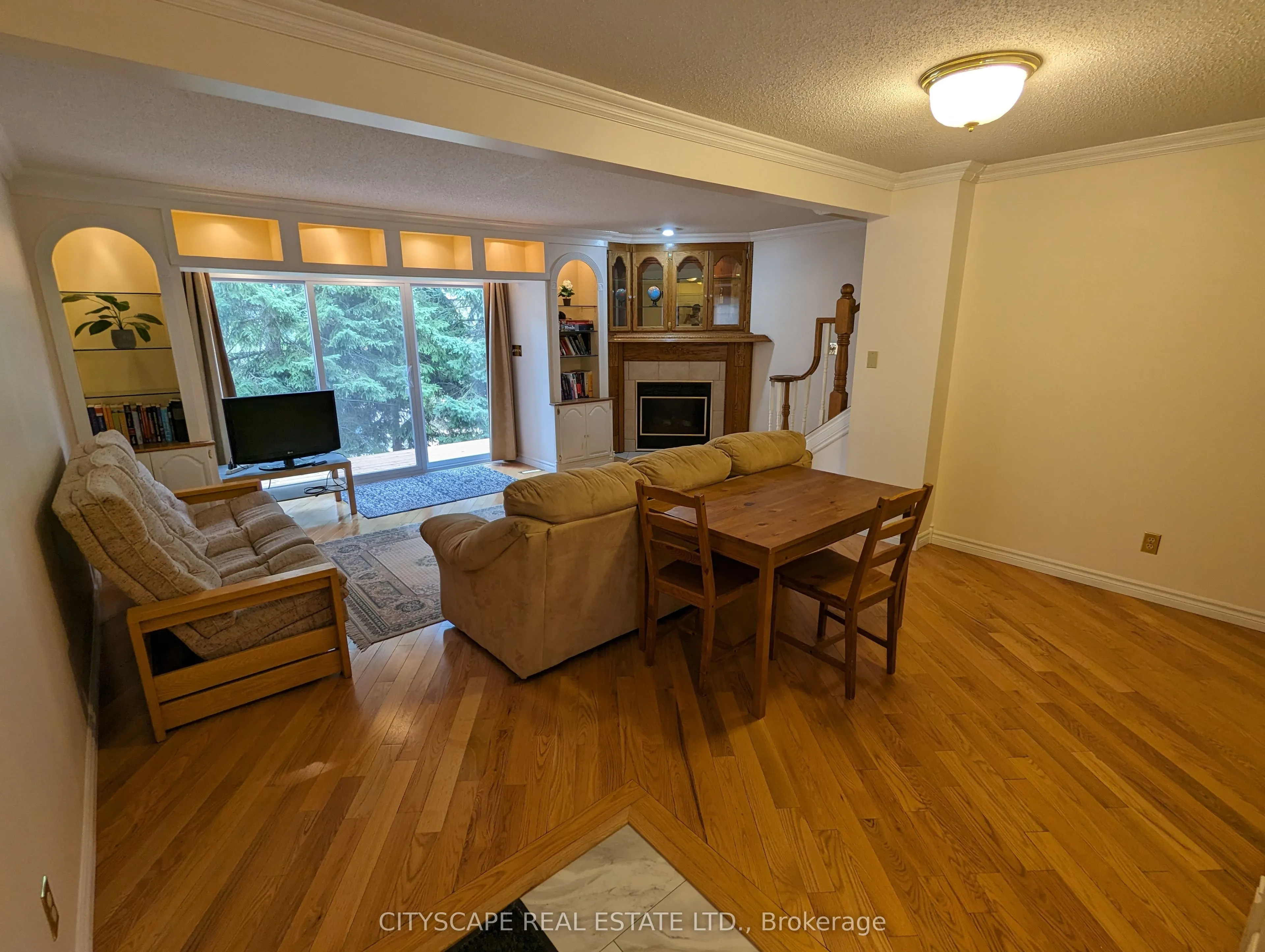 250 Keats Way, #17