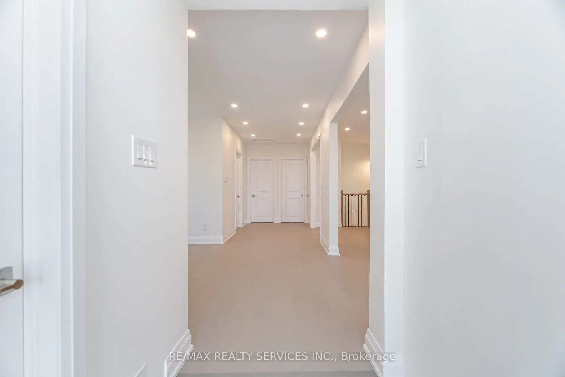 8772 Wellington 124 Road W