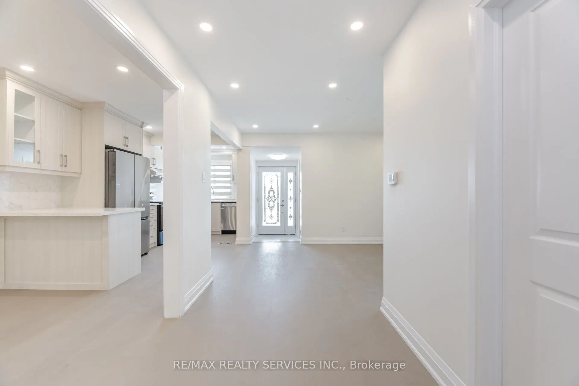 8772 Wellington 124 Road W