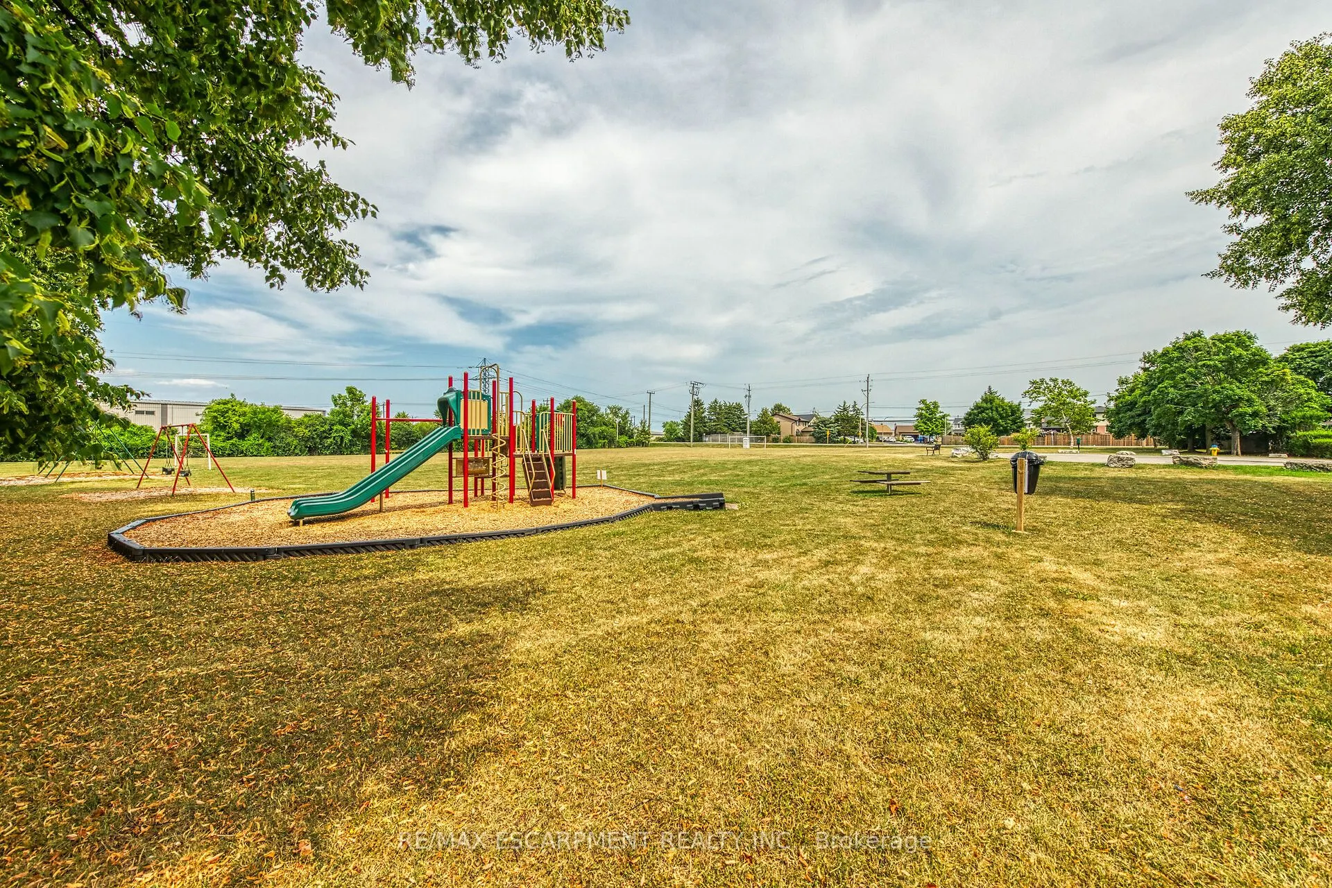 46 Oriole Crescent