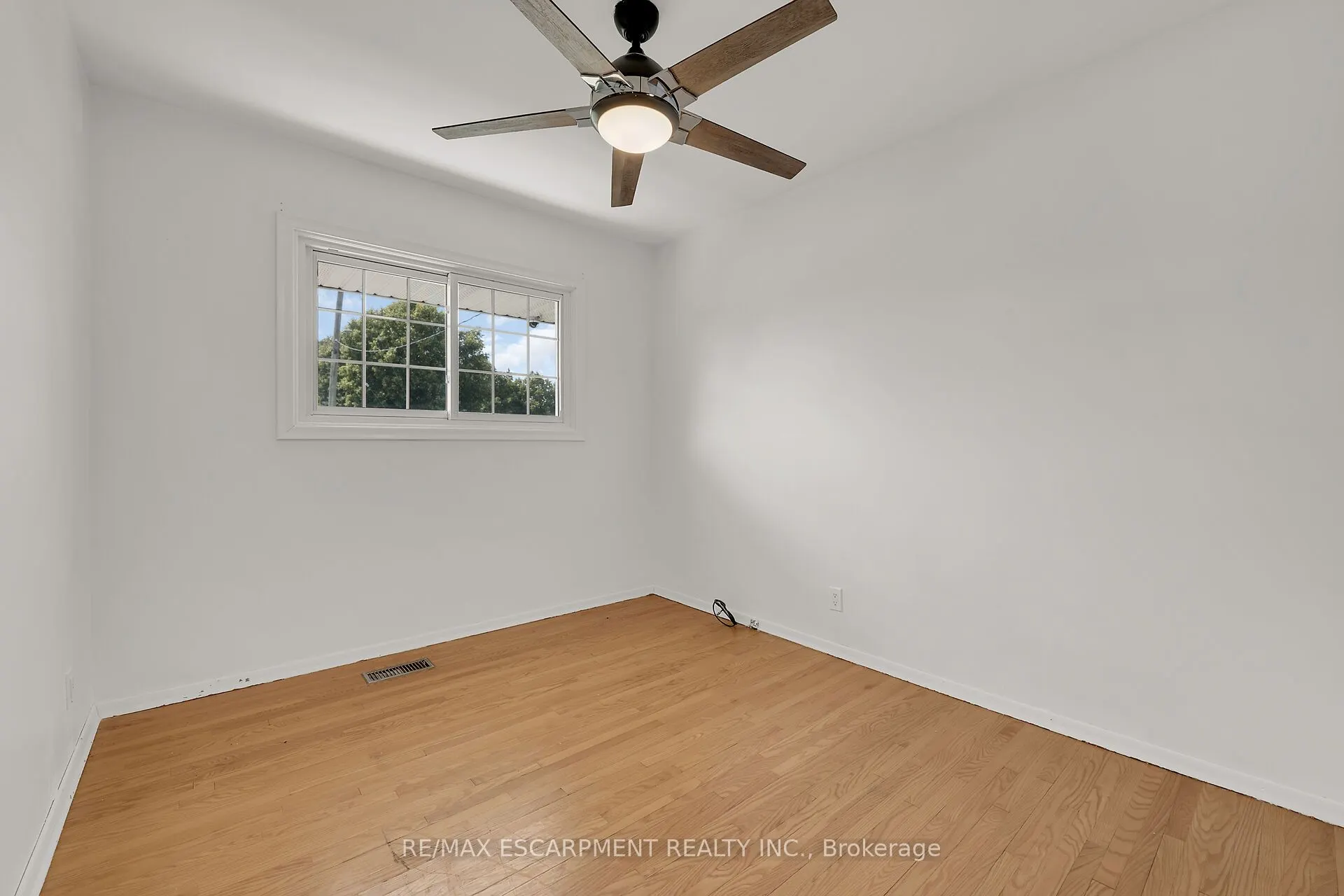 46 Oriole Crescent