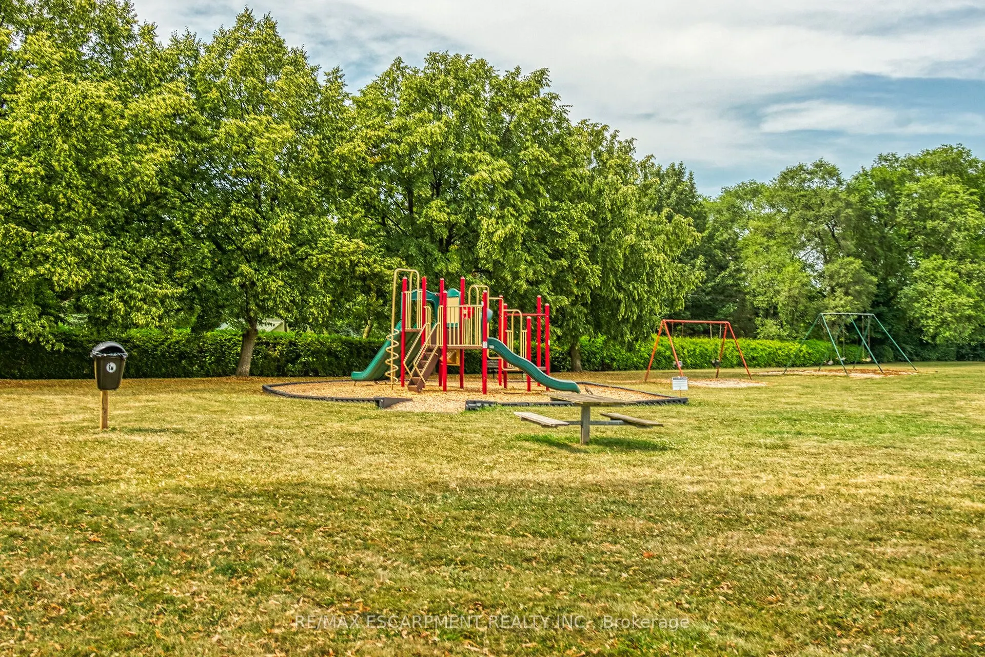 46 Oriole Crescent