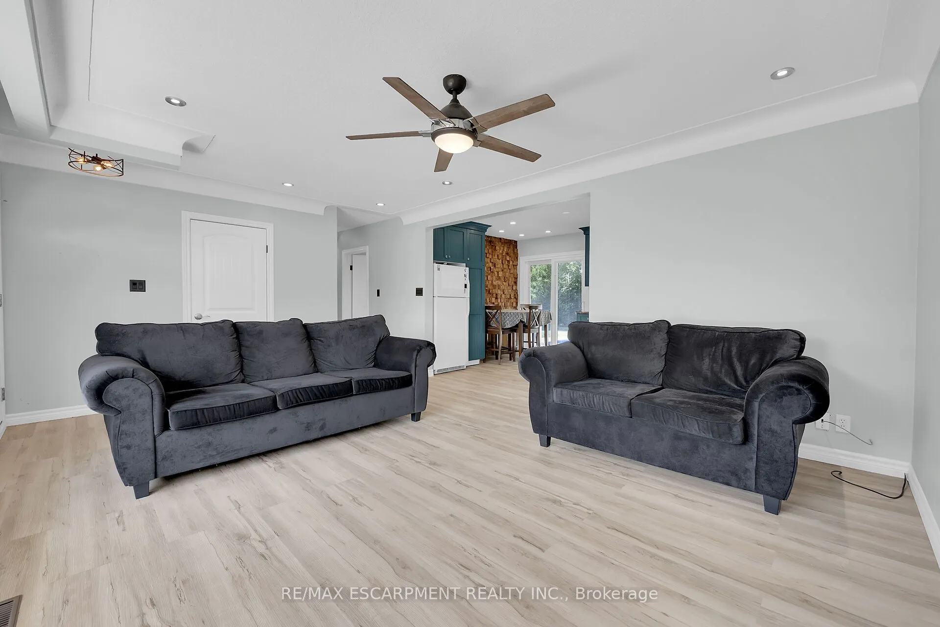46 Oriole Crescent