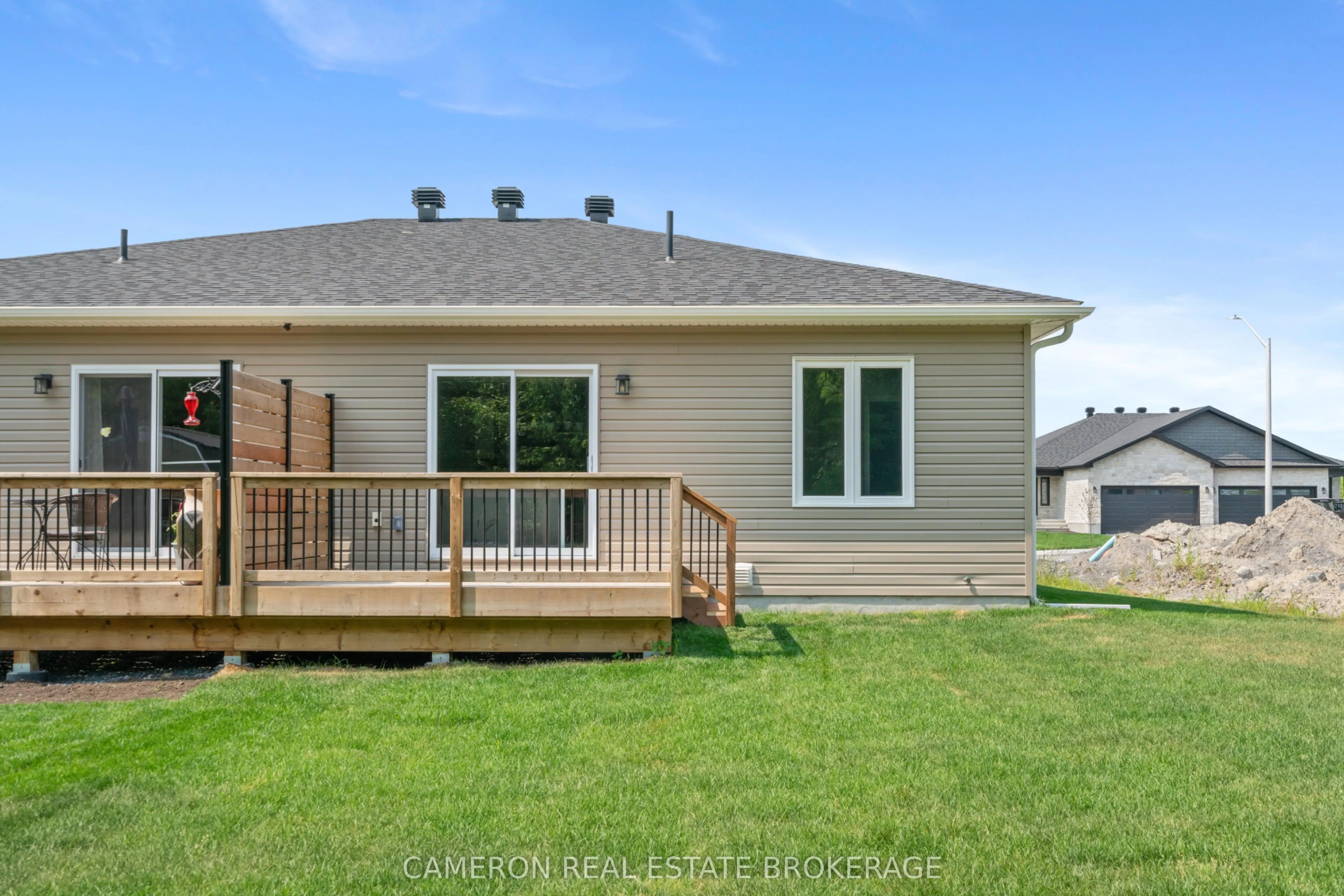 55 CLOVER Lane