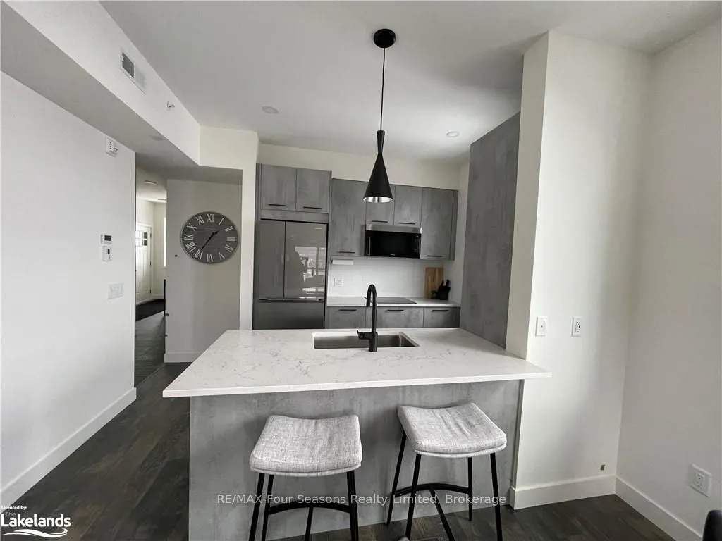 20 Beckwith Lane, #407