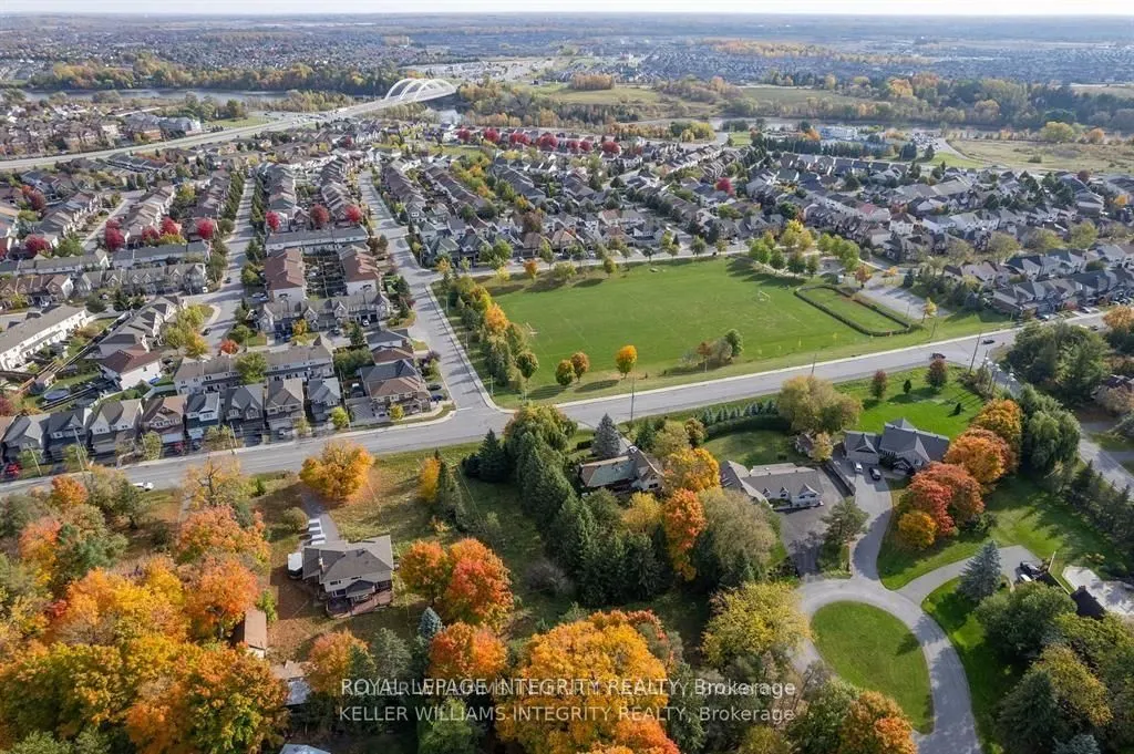 3440 WOODROFFE Avenue, #2