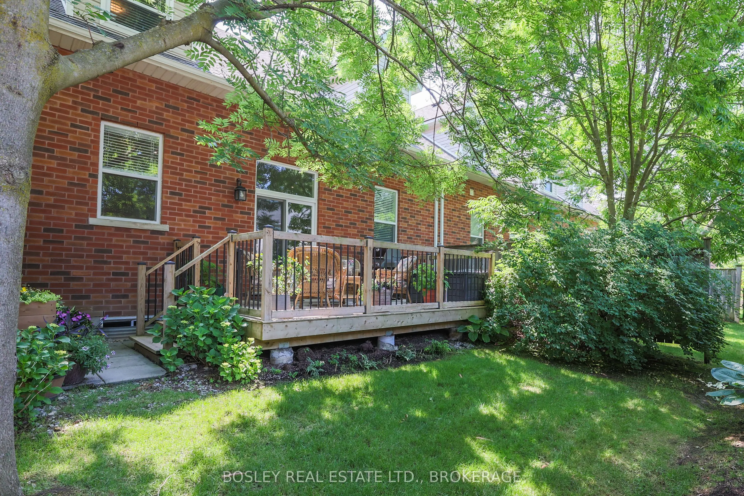 481 Victoria Street, #3