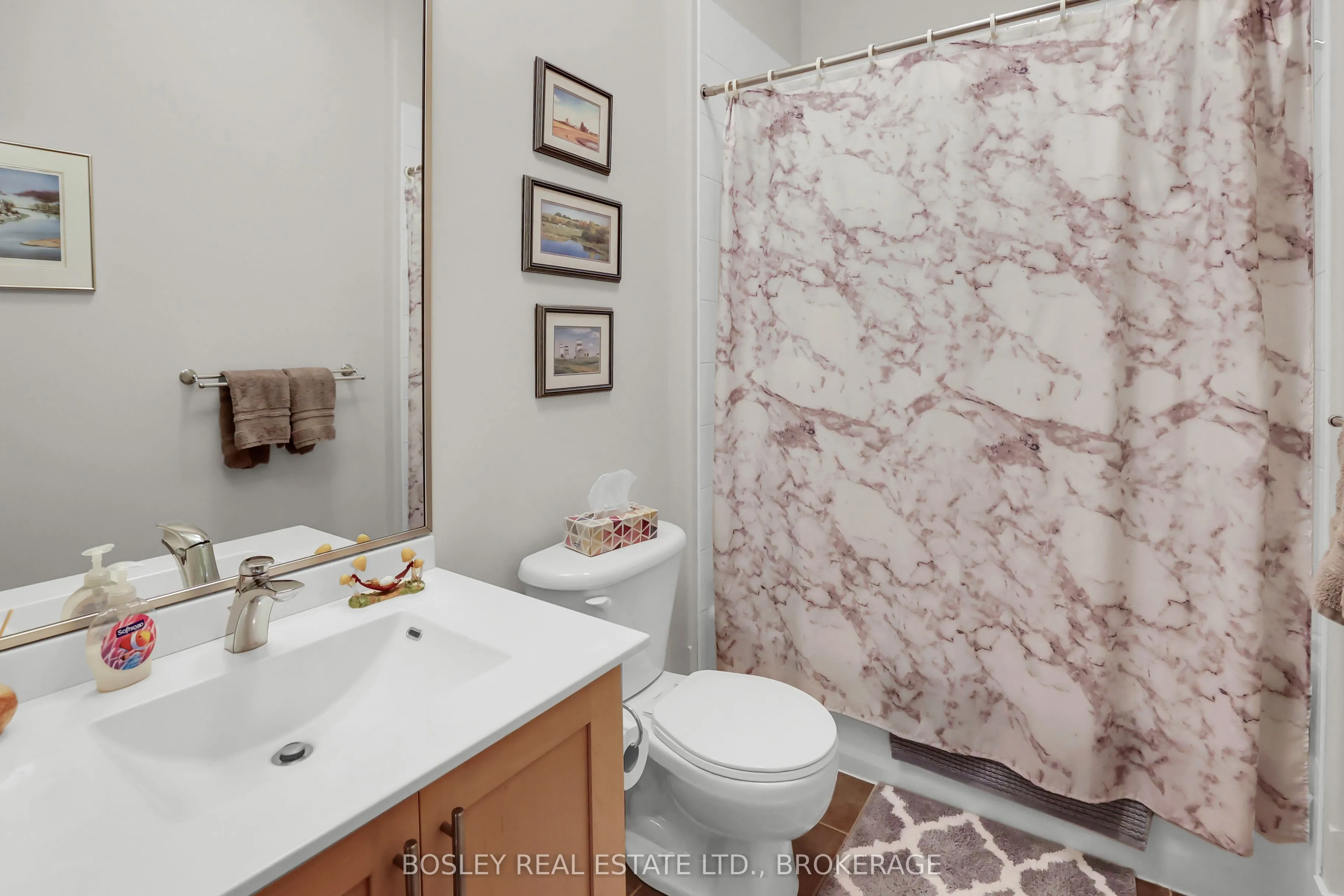 481 Victoria Street, #3