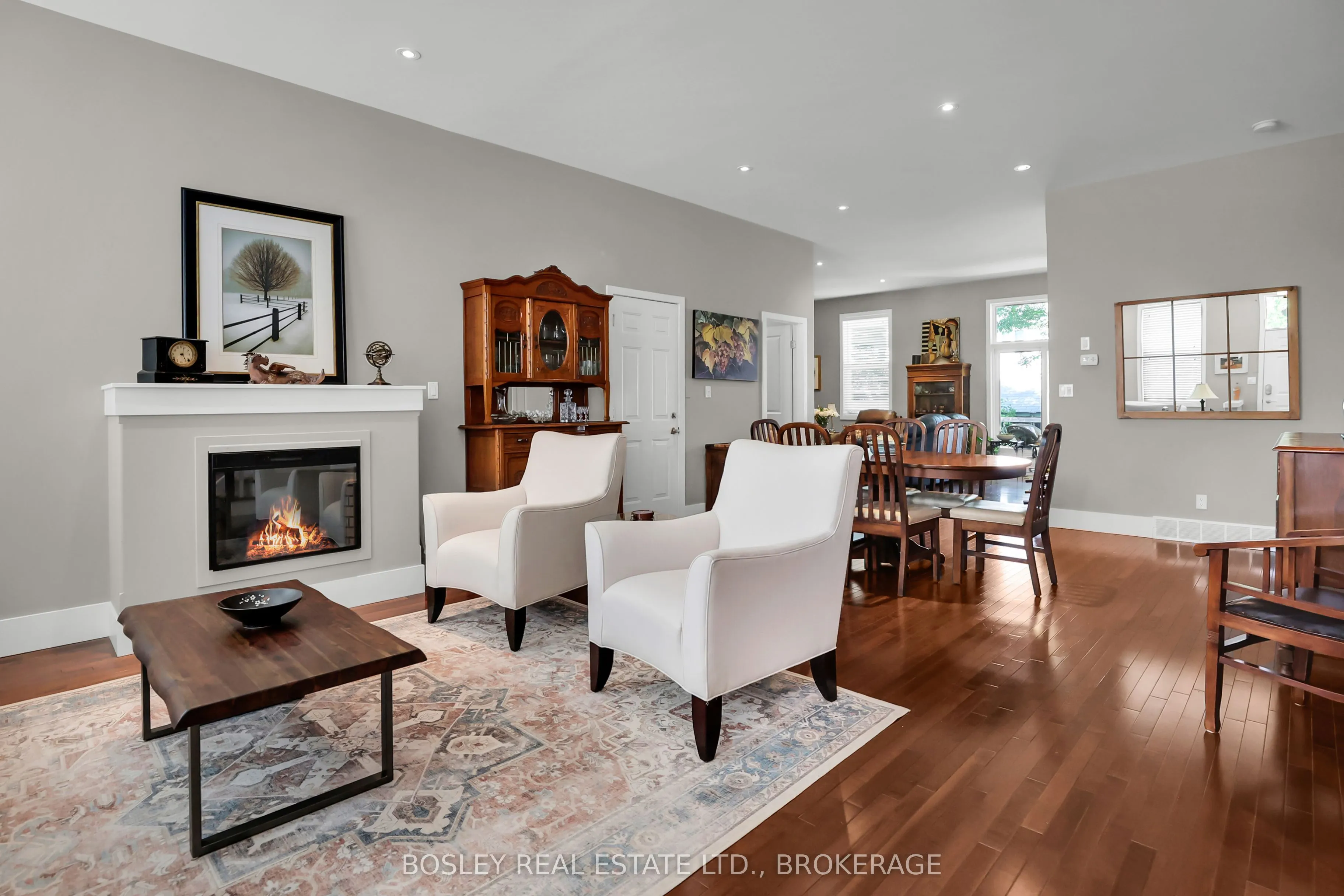 481 Victoria Street, #3