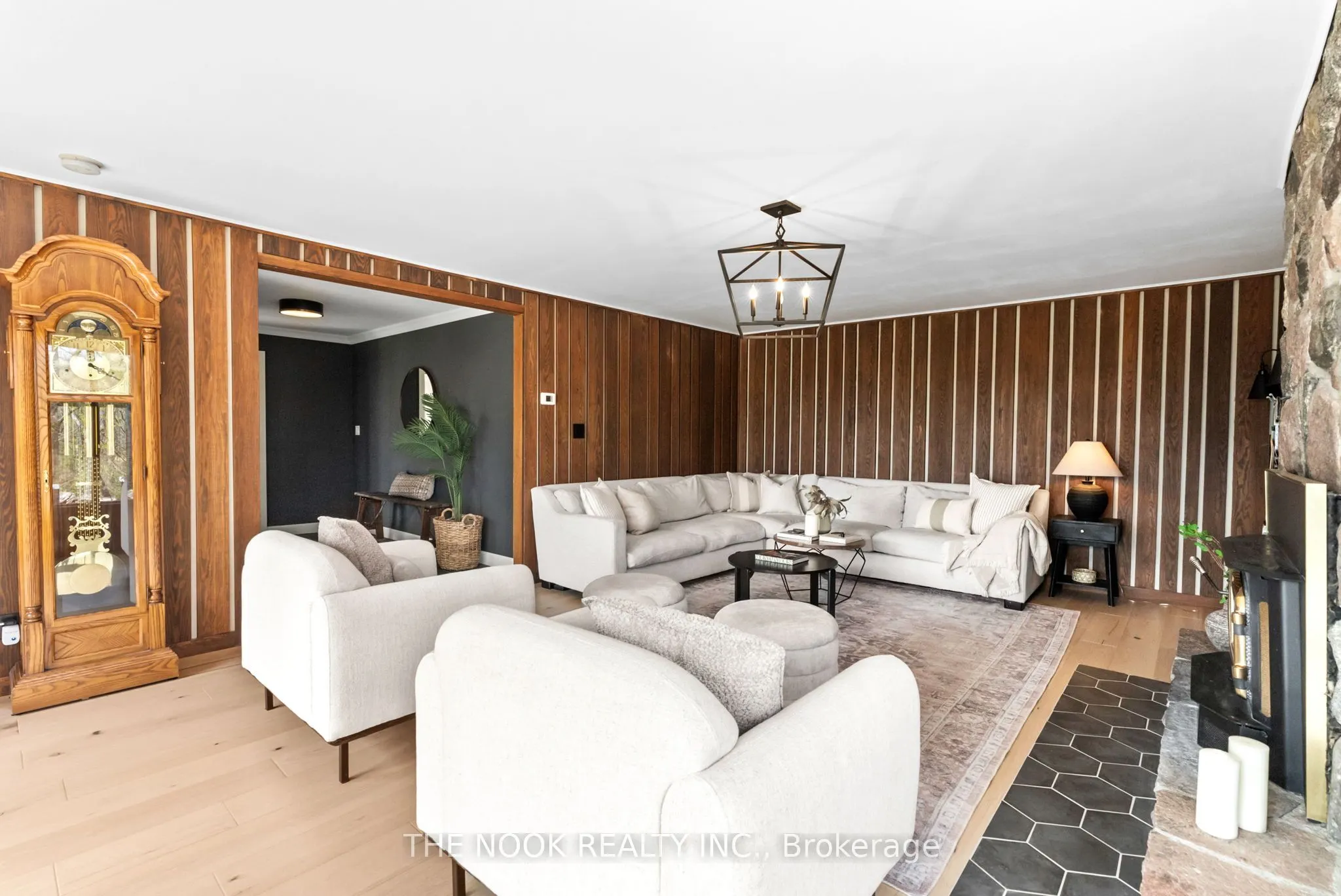 41 Hillview Road