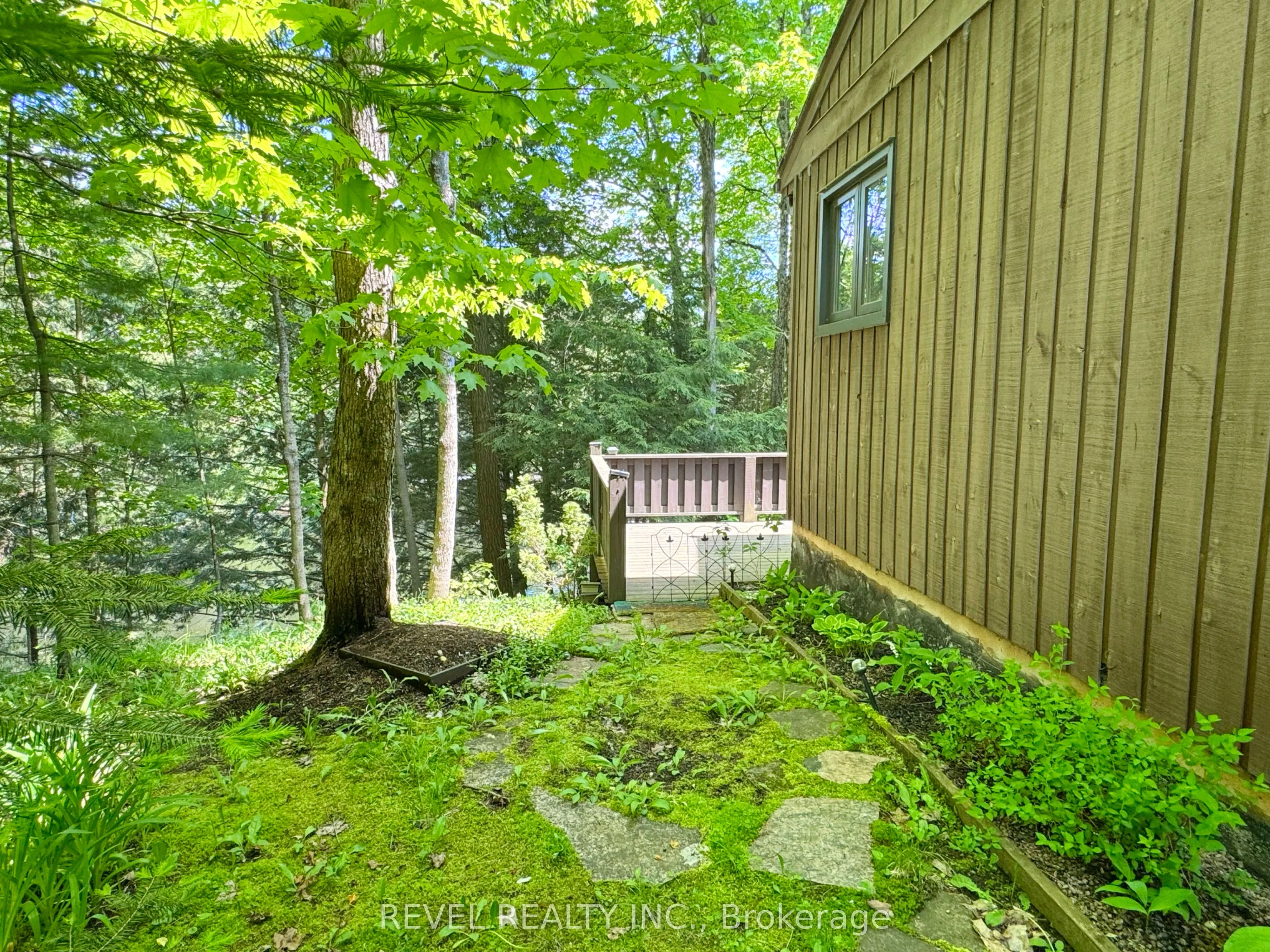 75 Southbank Drive, #5