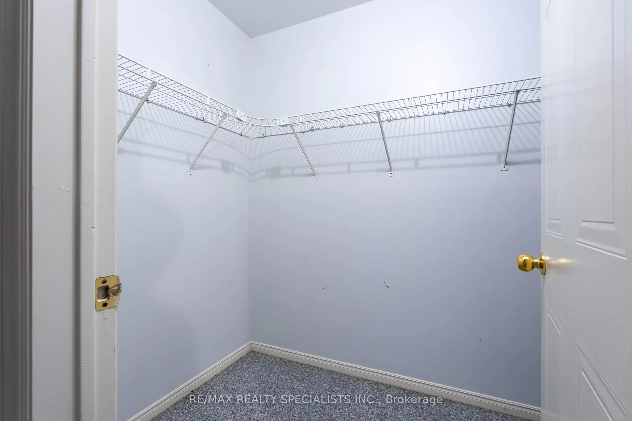 397 Springbank Avenue, #6