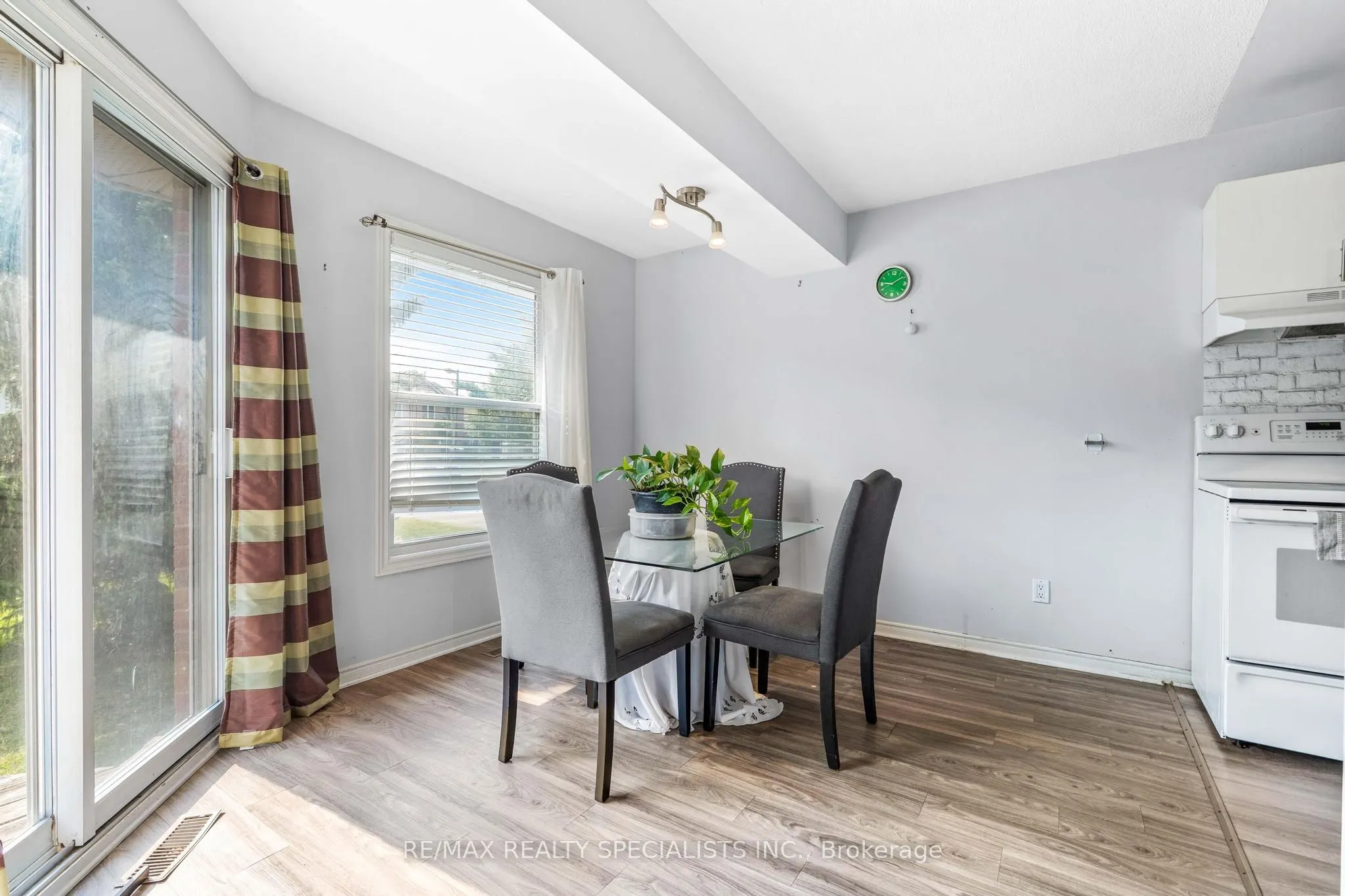 397 Springbank Avenue, #6