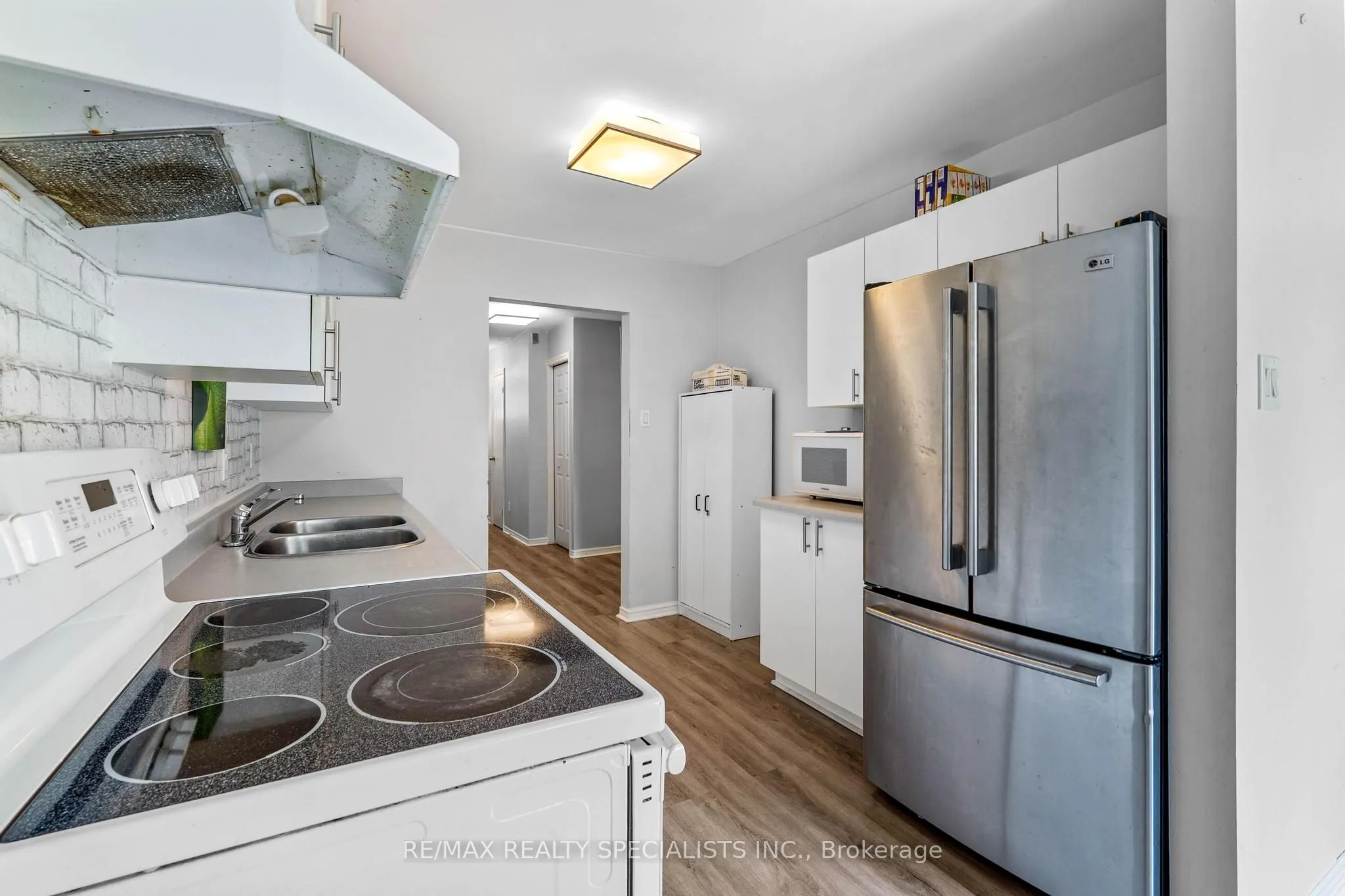 397 Springbank Avenue, #6