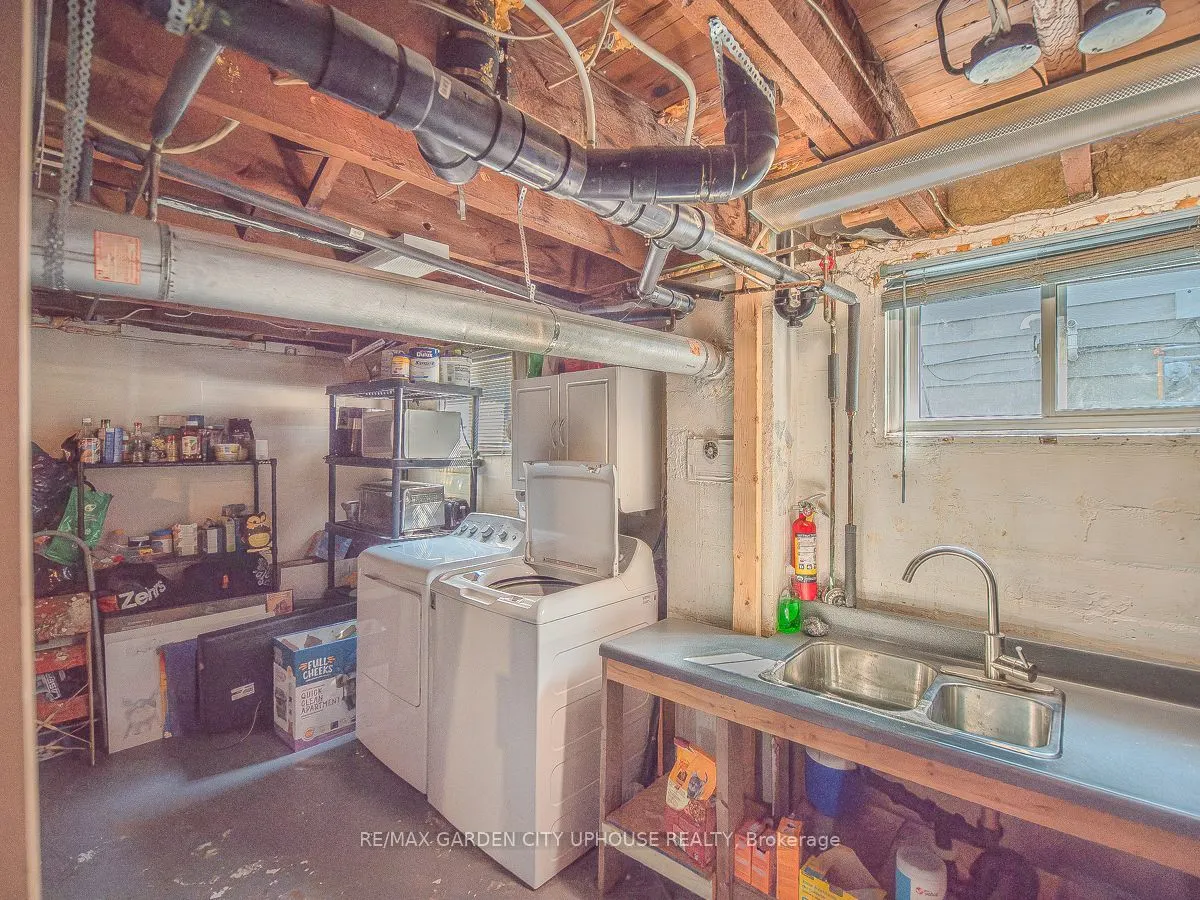 14 SPRUCE Street