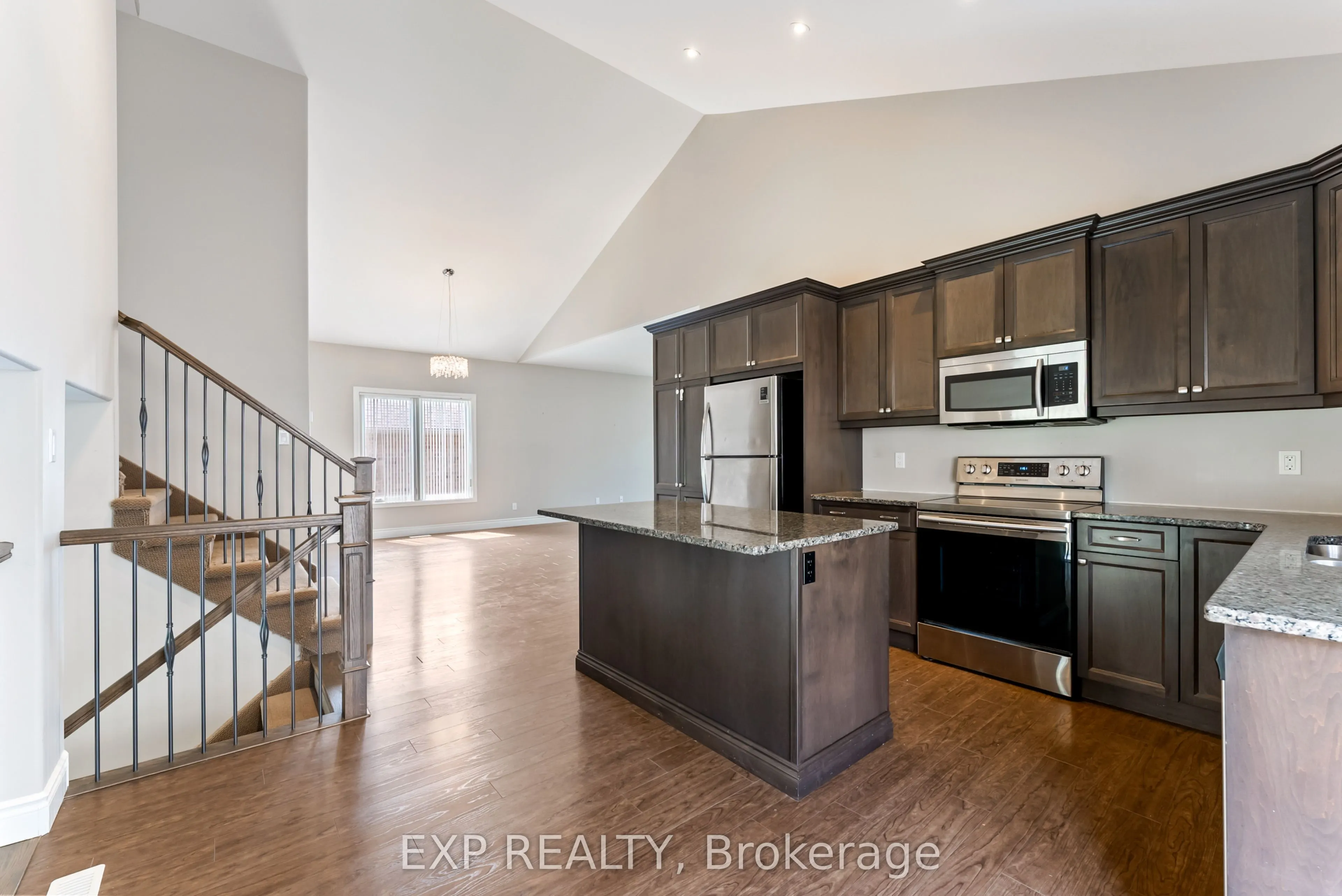 28 Stonecrest Boulevard