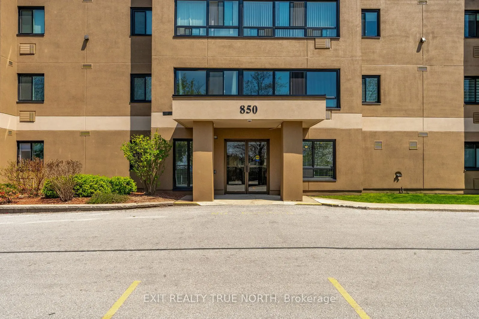 850 6th Street E, #204
