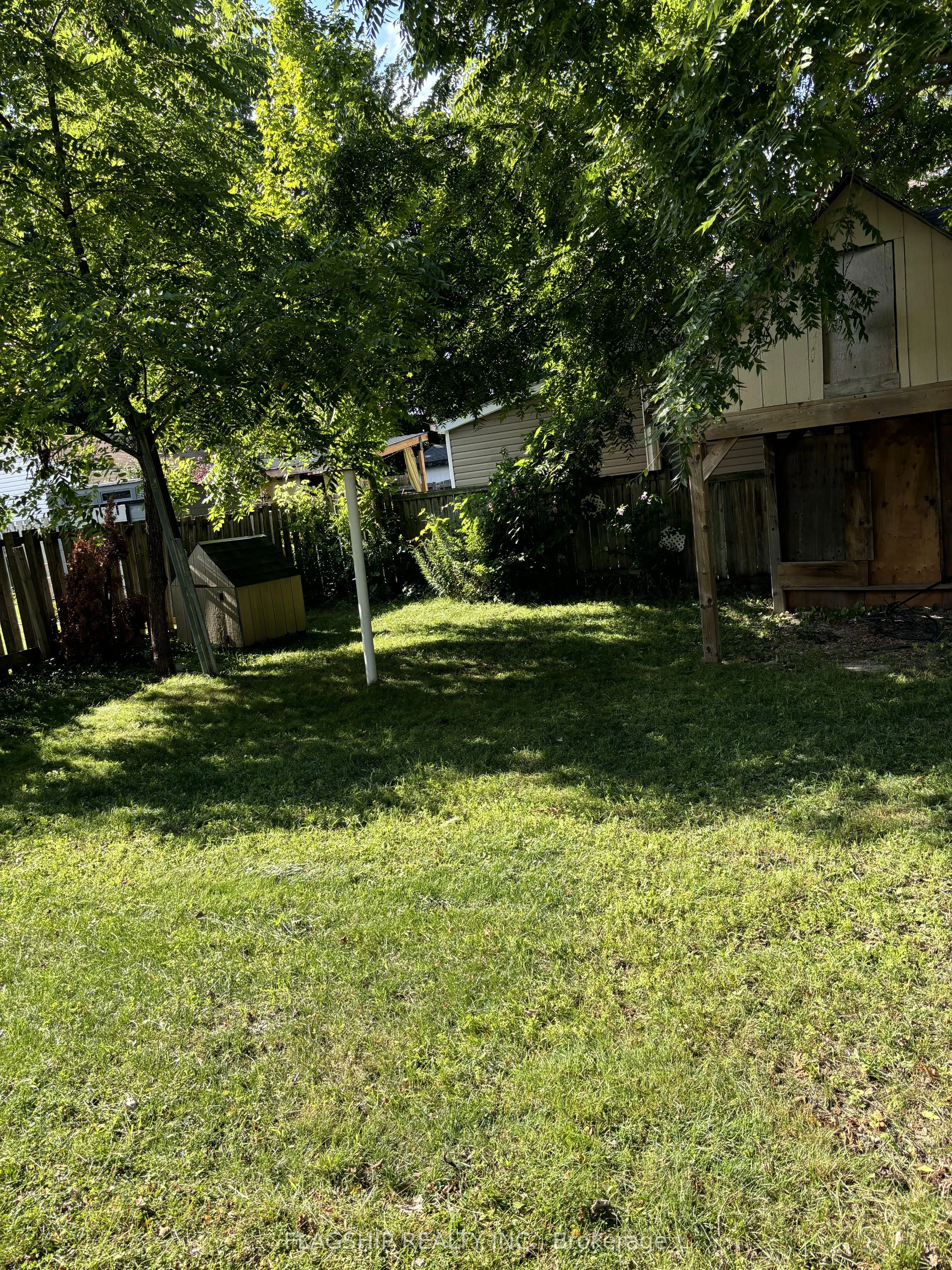 727 College Avenue