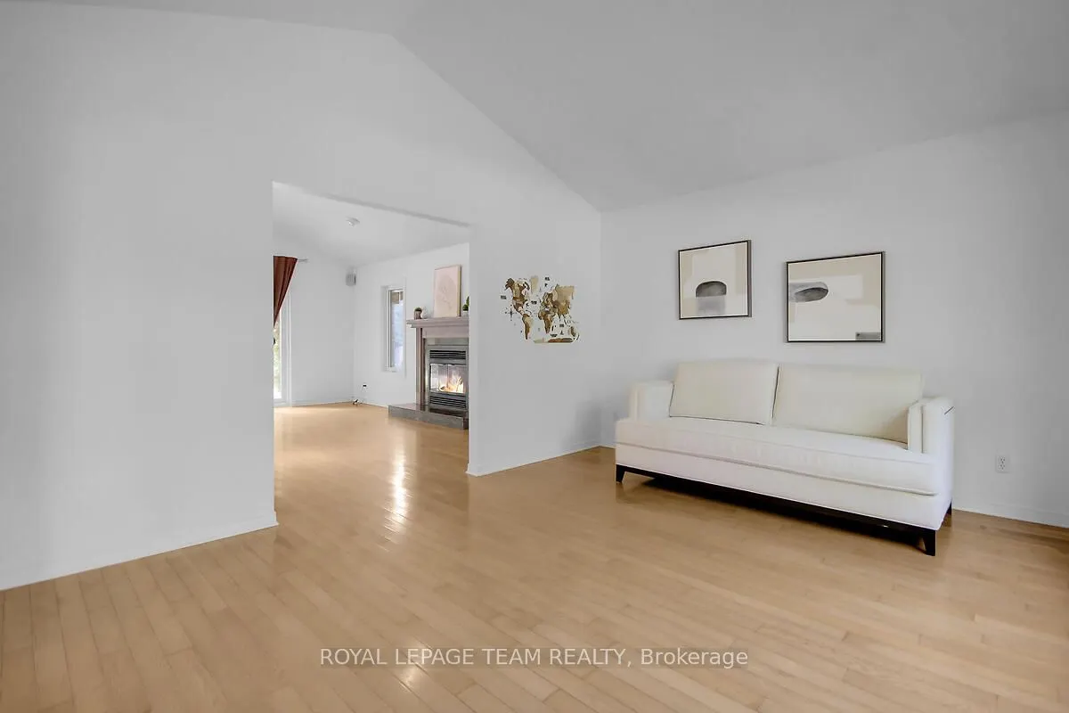 6616 SUNCREST Drive
