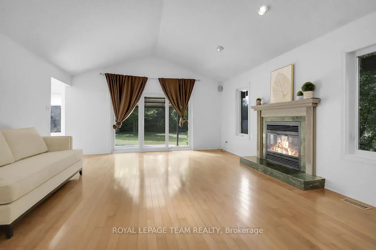 6616 SUNCREST Drive