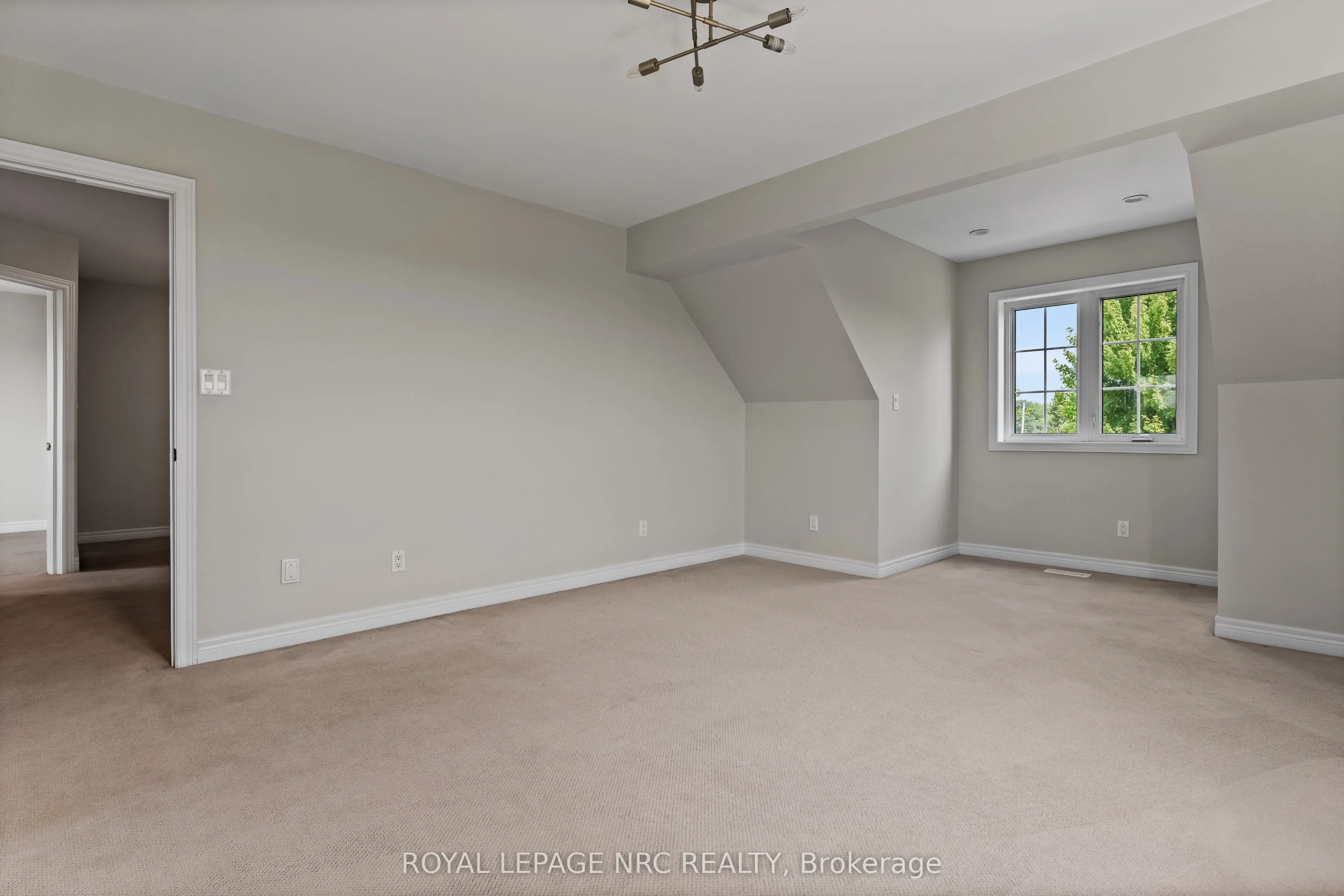 9592 Concession 5 Road