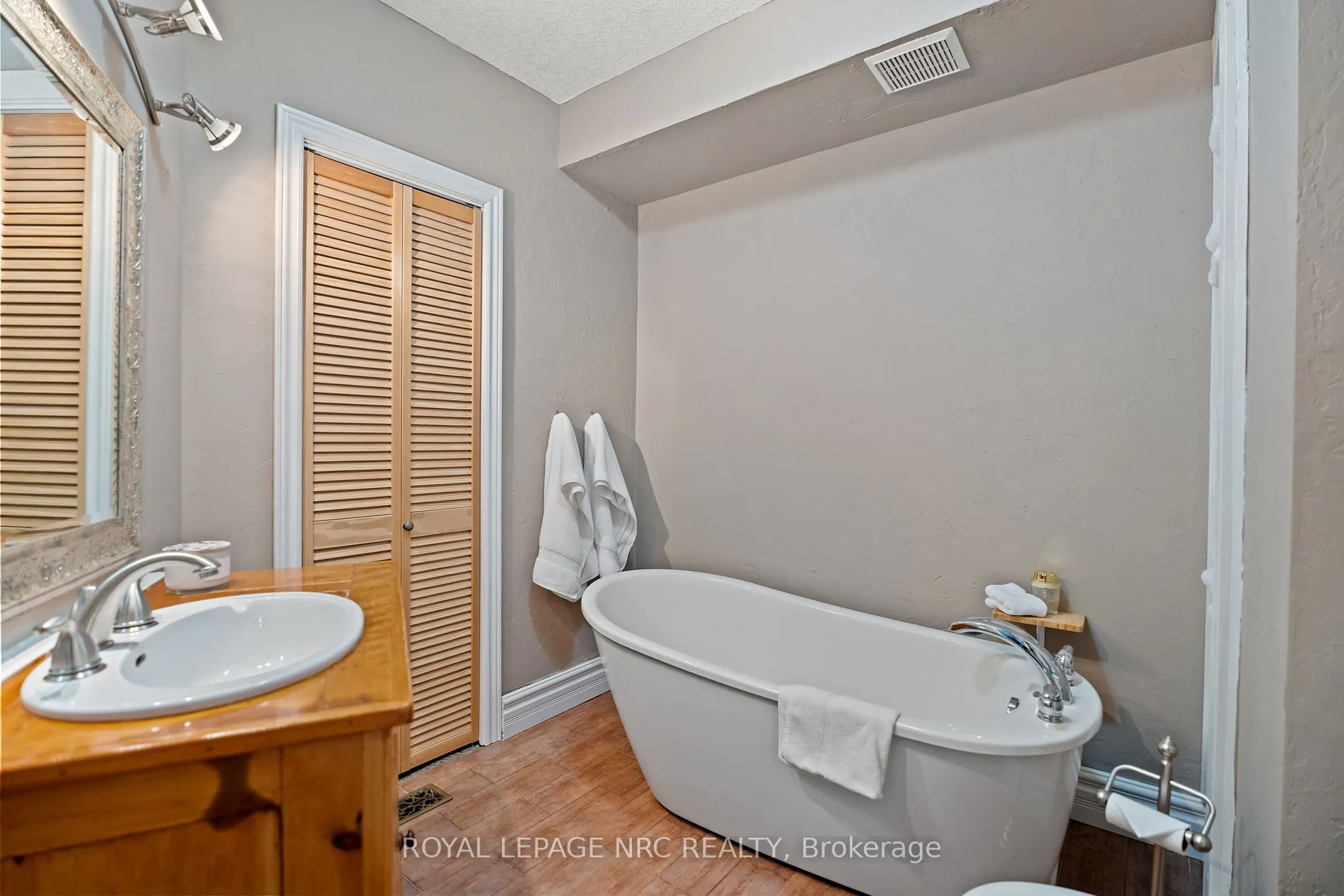 307 Mississagua Street