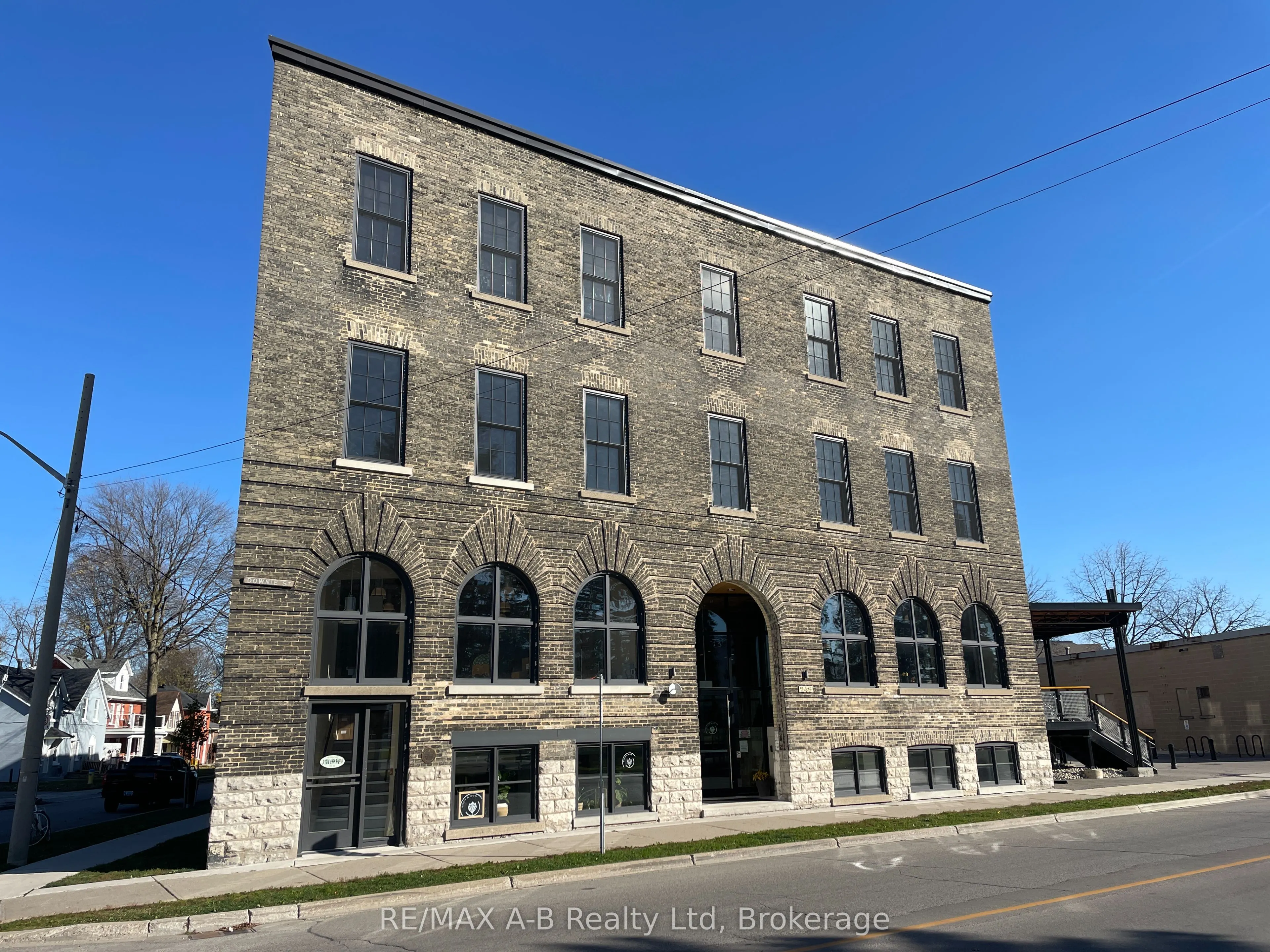 245 Downie Street, #208