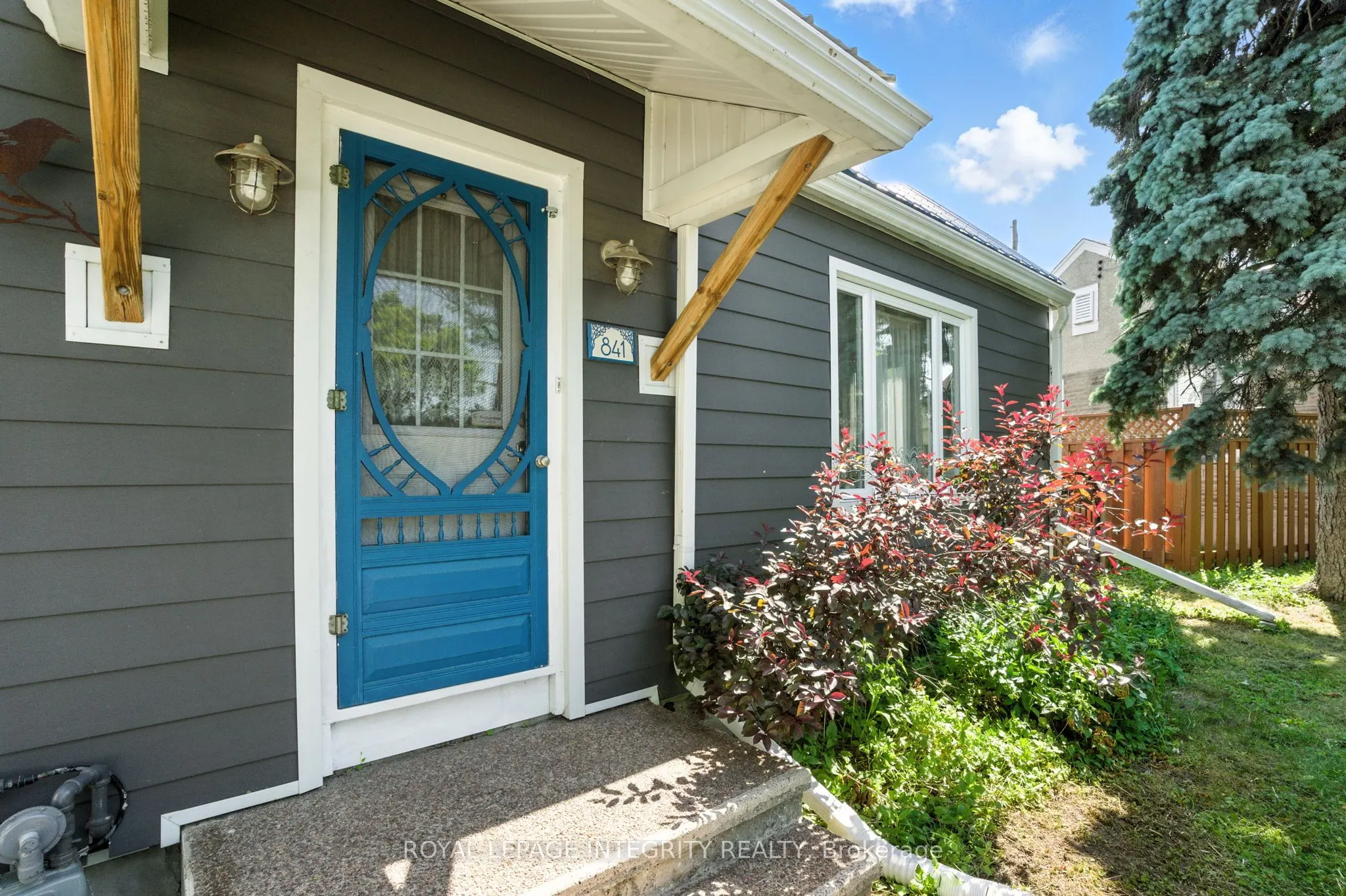 841 Merivale Road