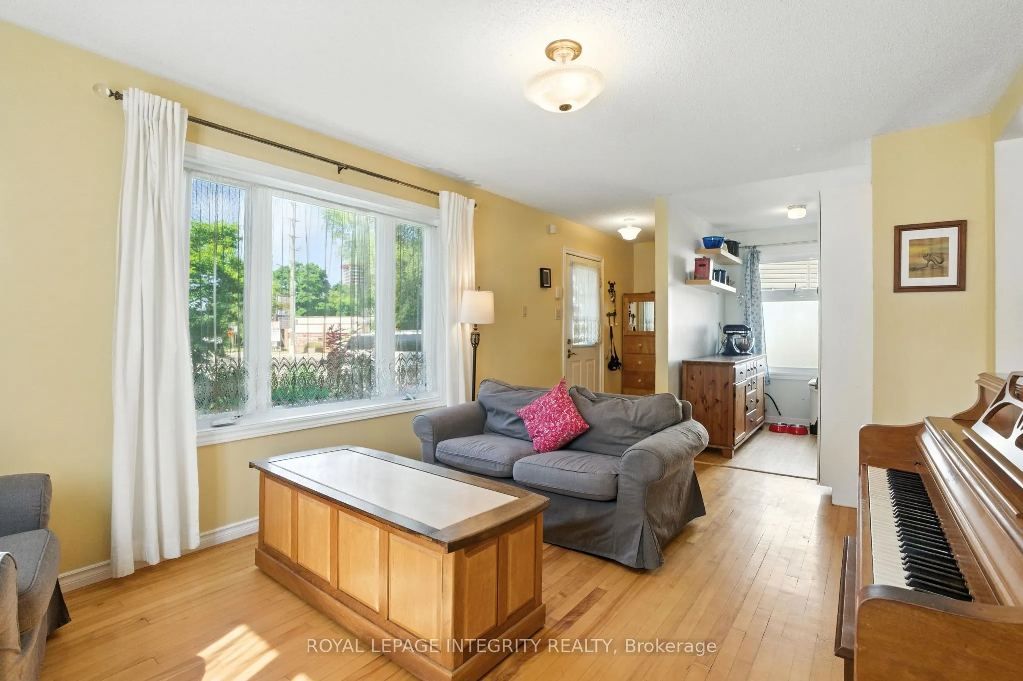841 Merivale Road