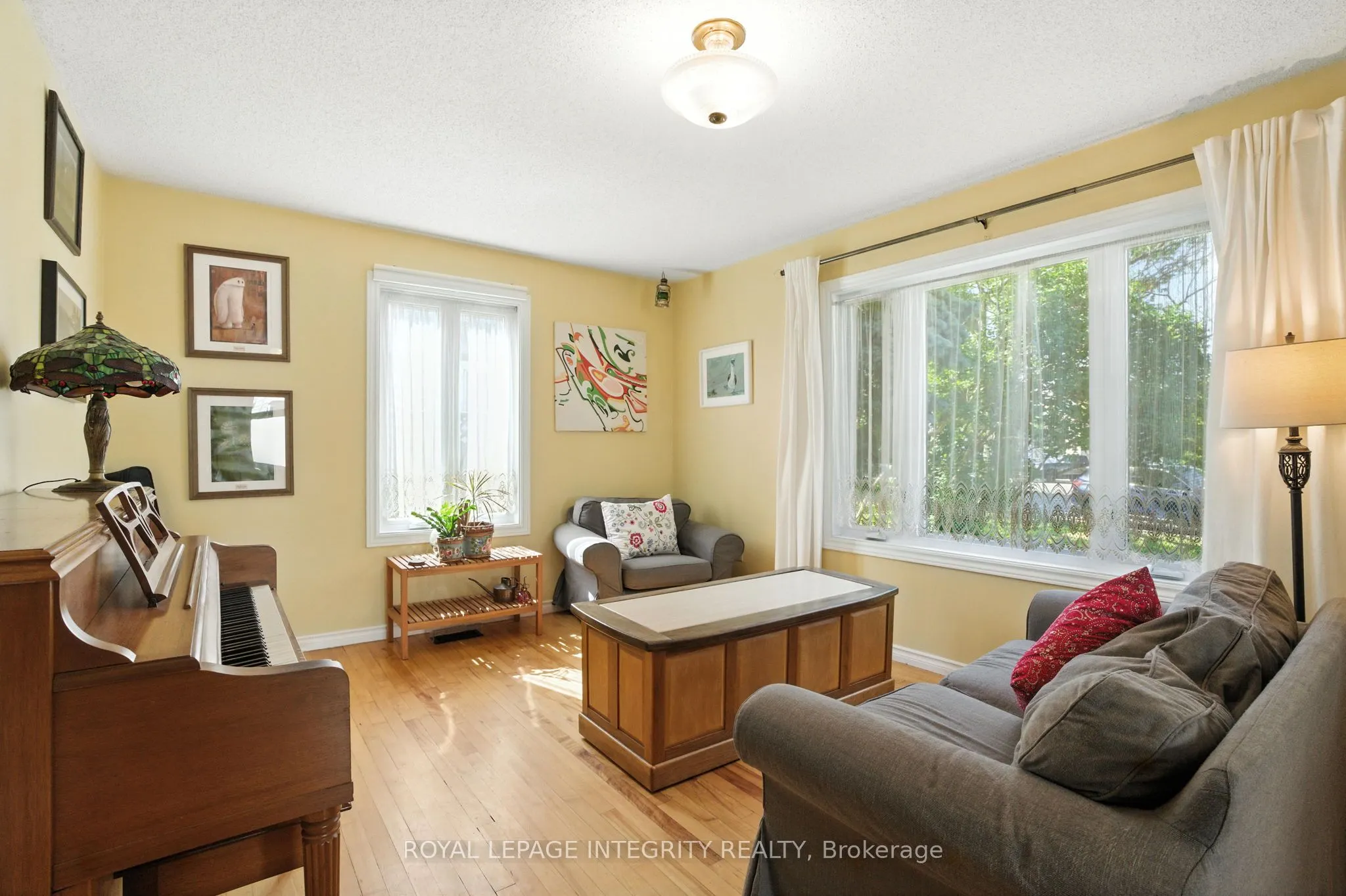 841 Merivale Road