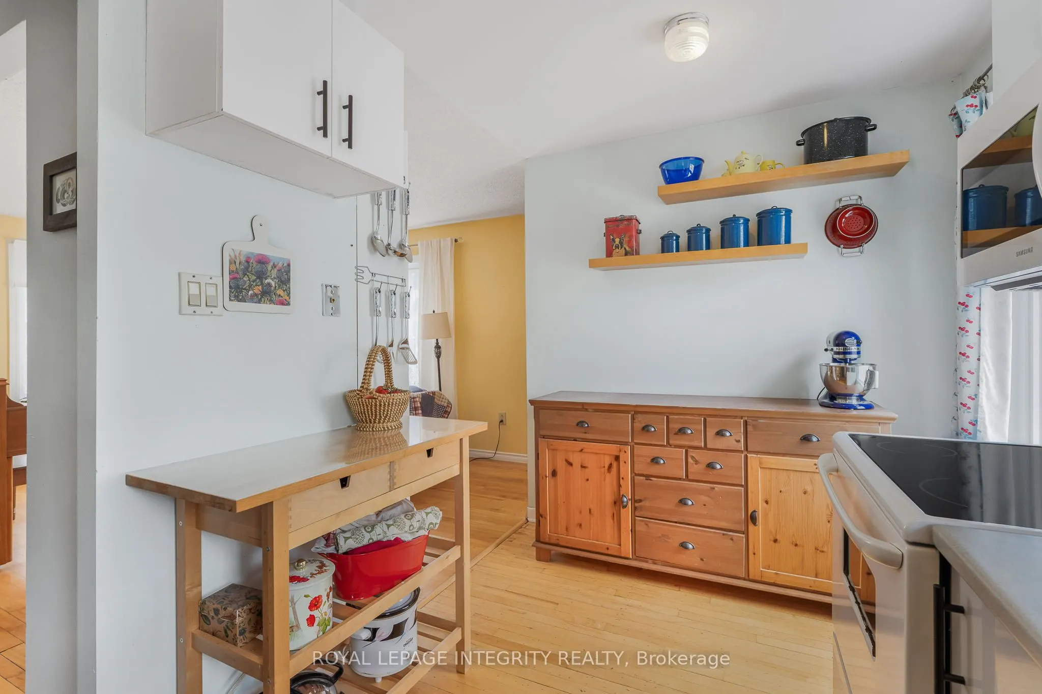 841 Merivale Road