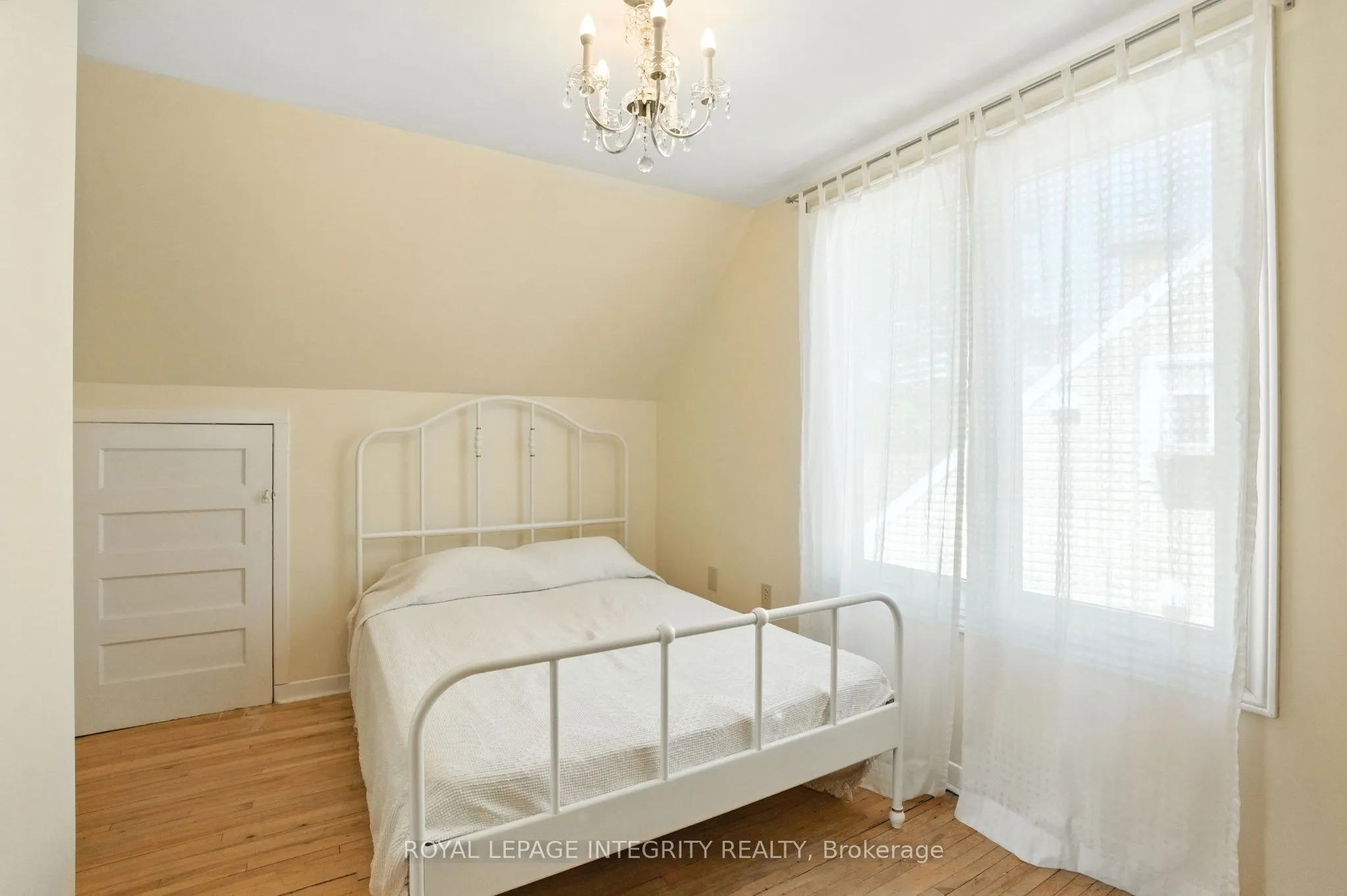 841 Merivale Road