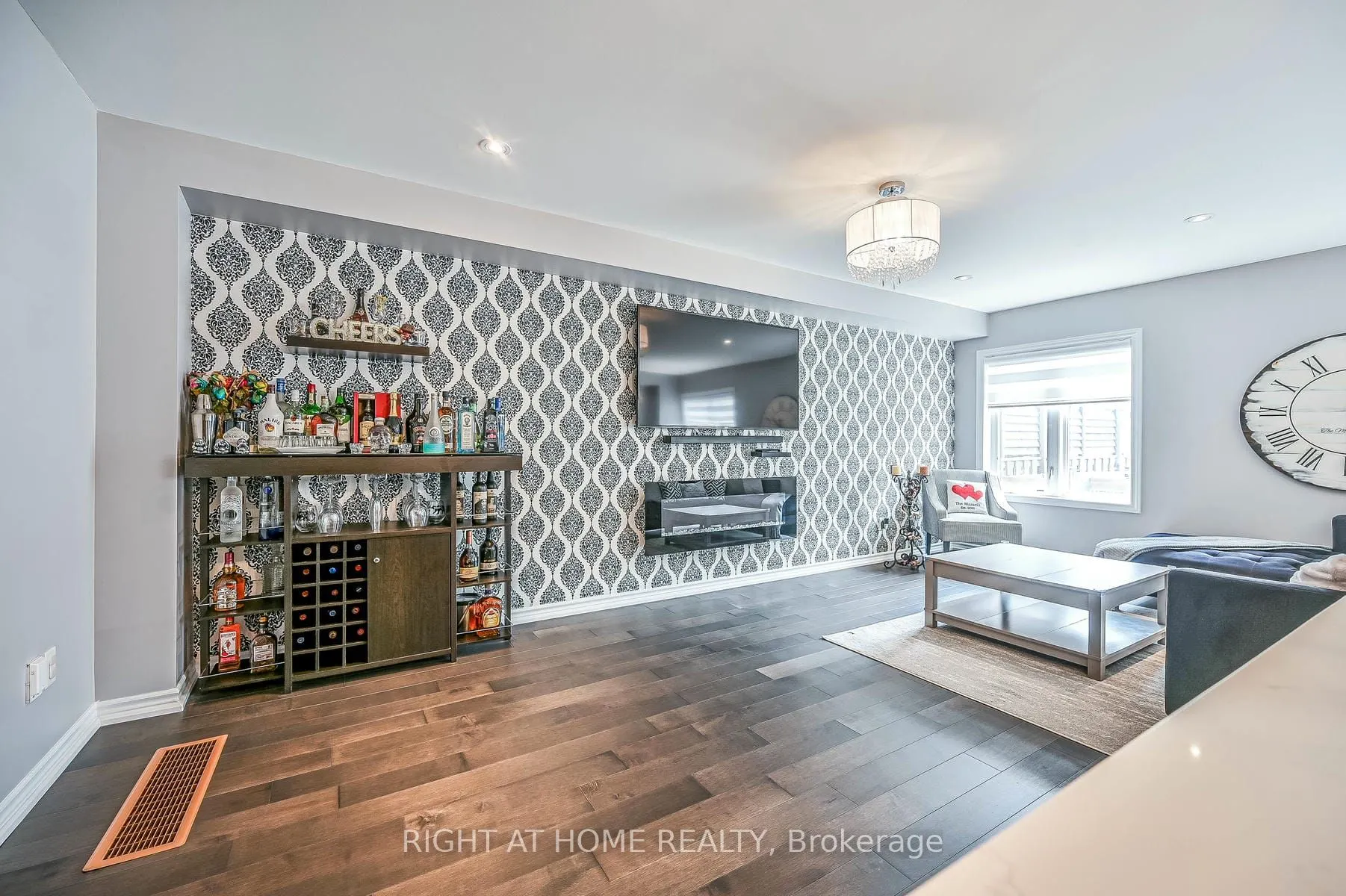 95 Penny Lane