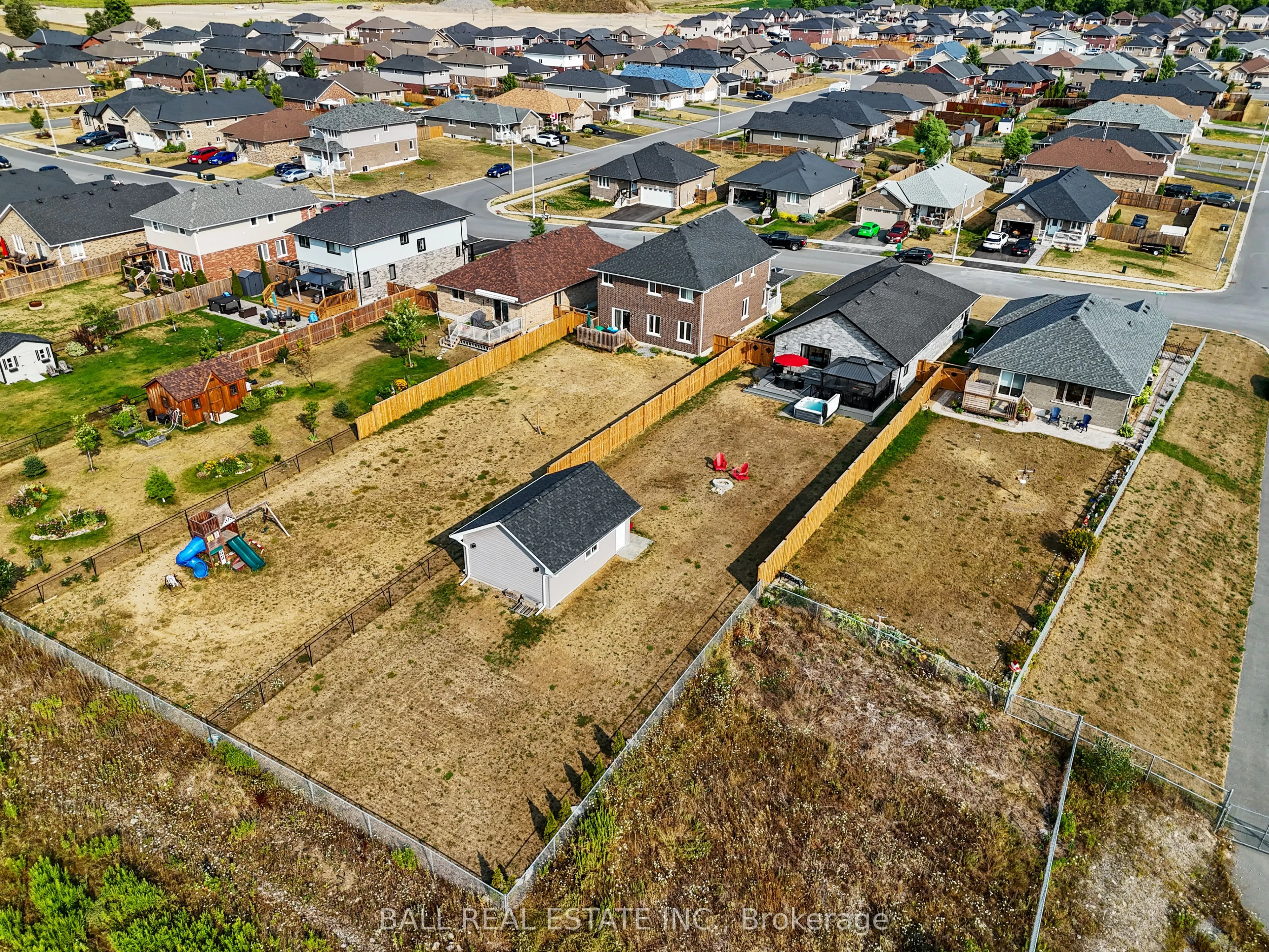3 Darrell Drain Crescent