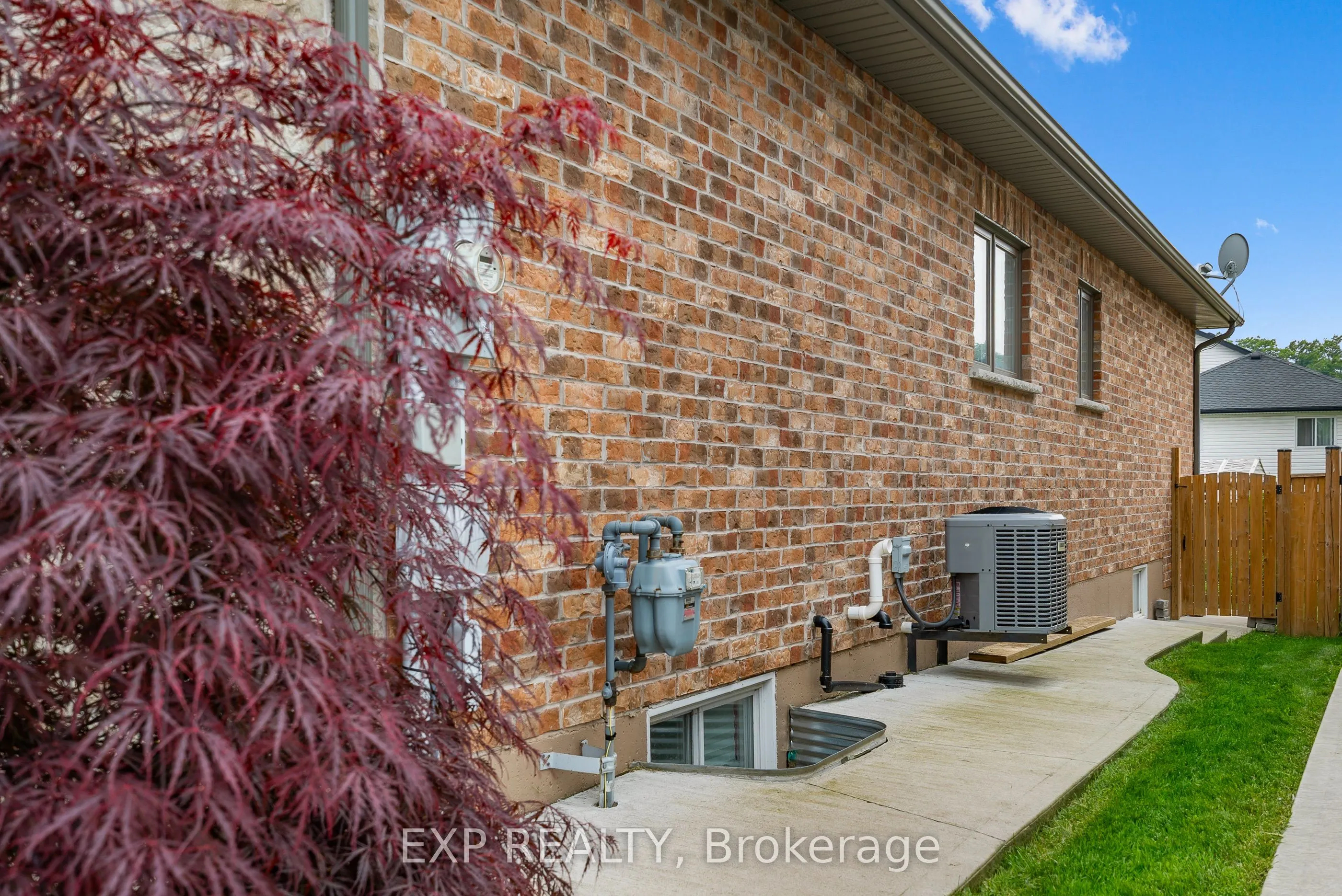 123 Forest Ridge Court