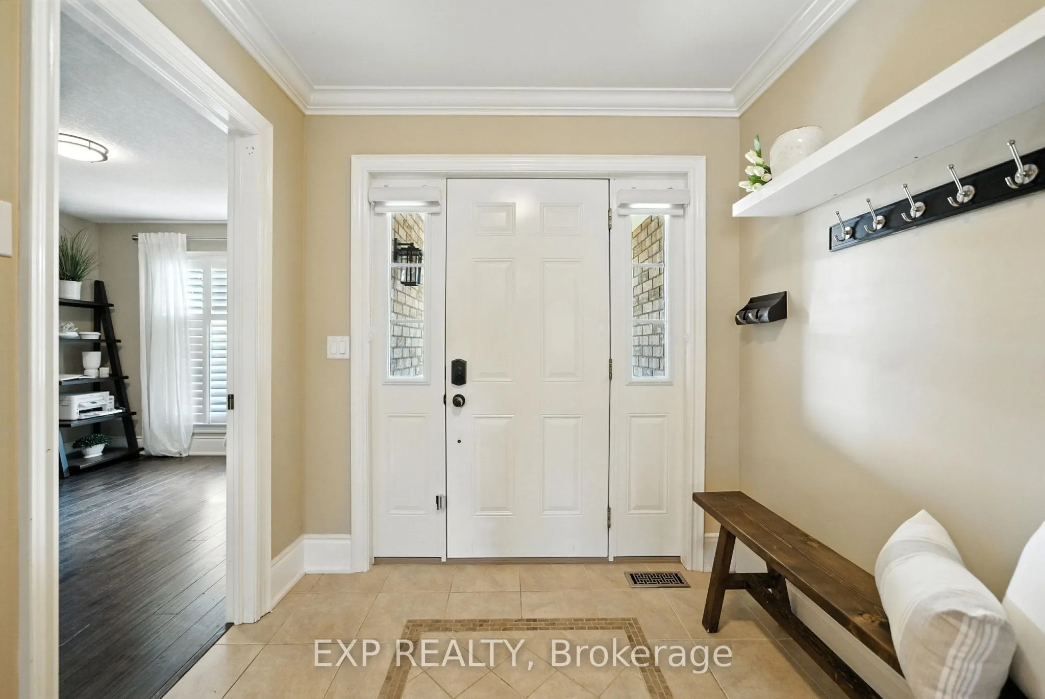 6 Cortland Way