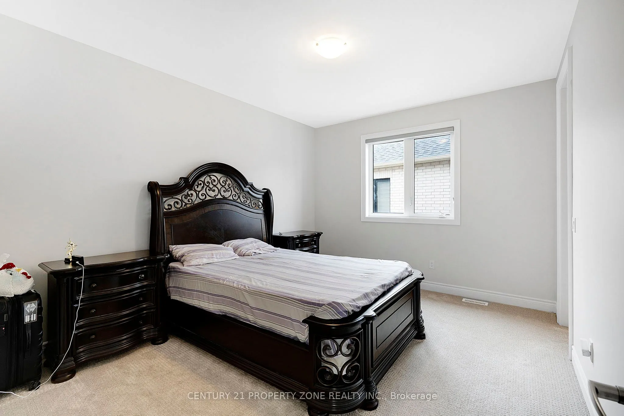 129 Prince Charles Crescent