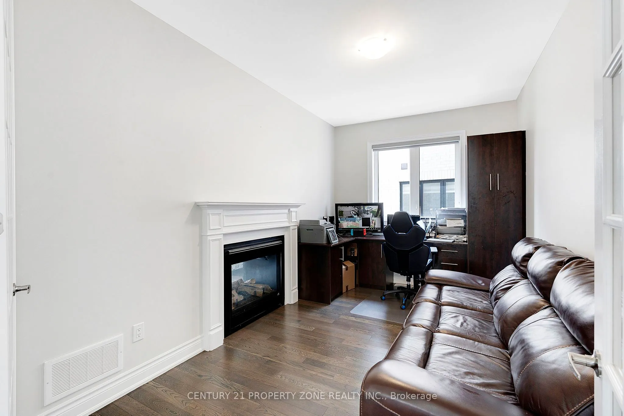 129 Prince Charles Crescent