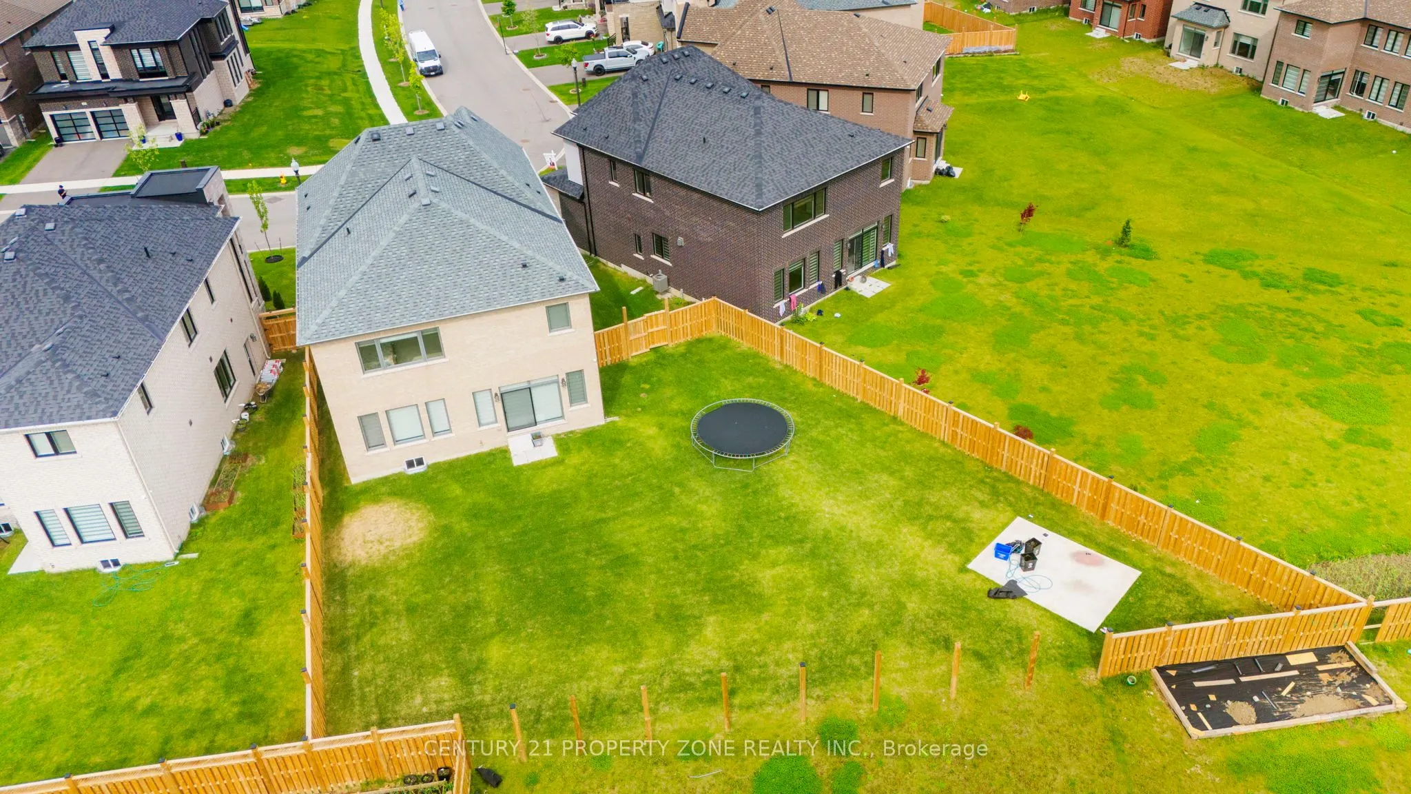 129 Prince Charles Crescent